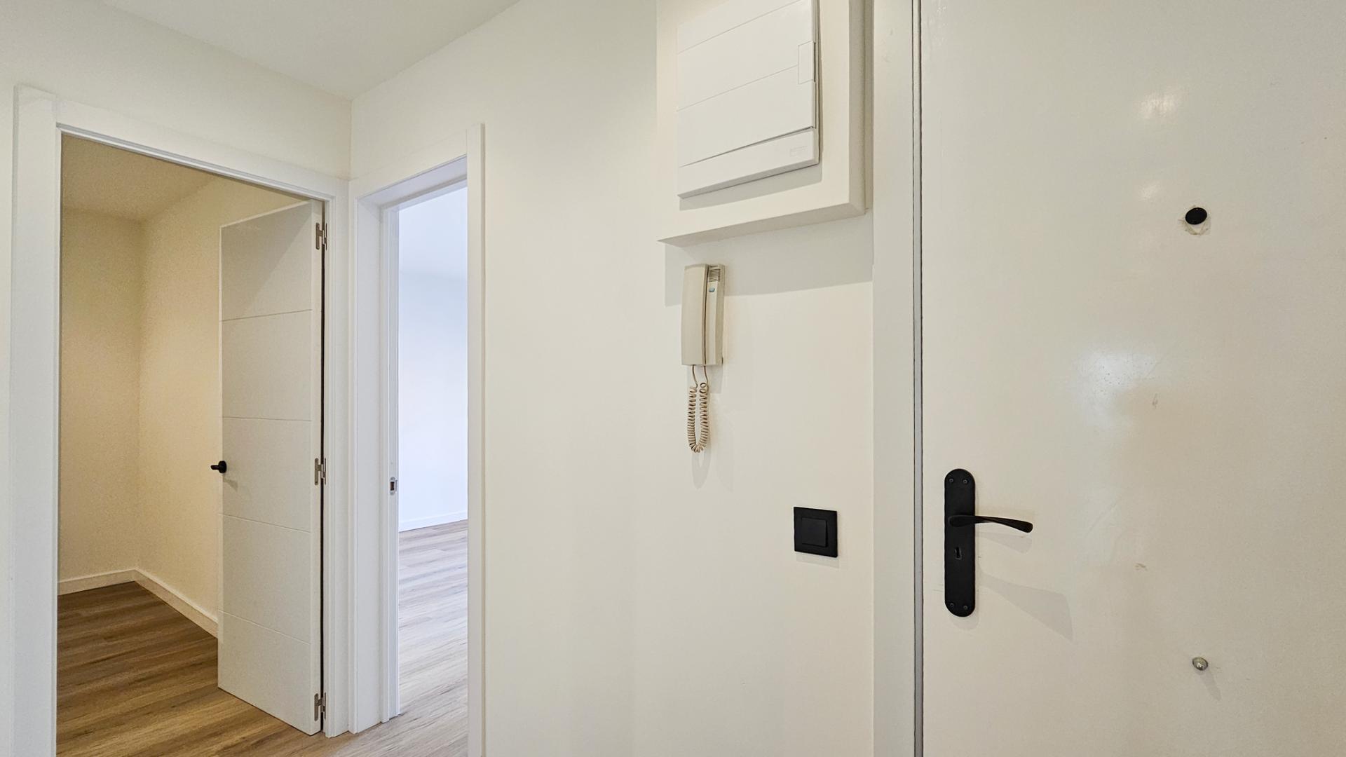 Piso – Cornellà de Llobregat 87.00 m2 photo4