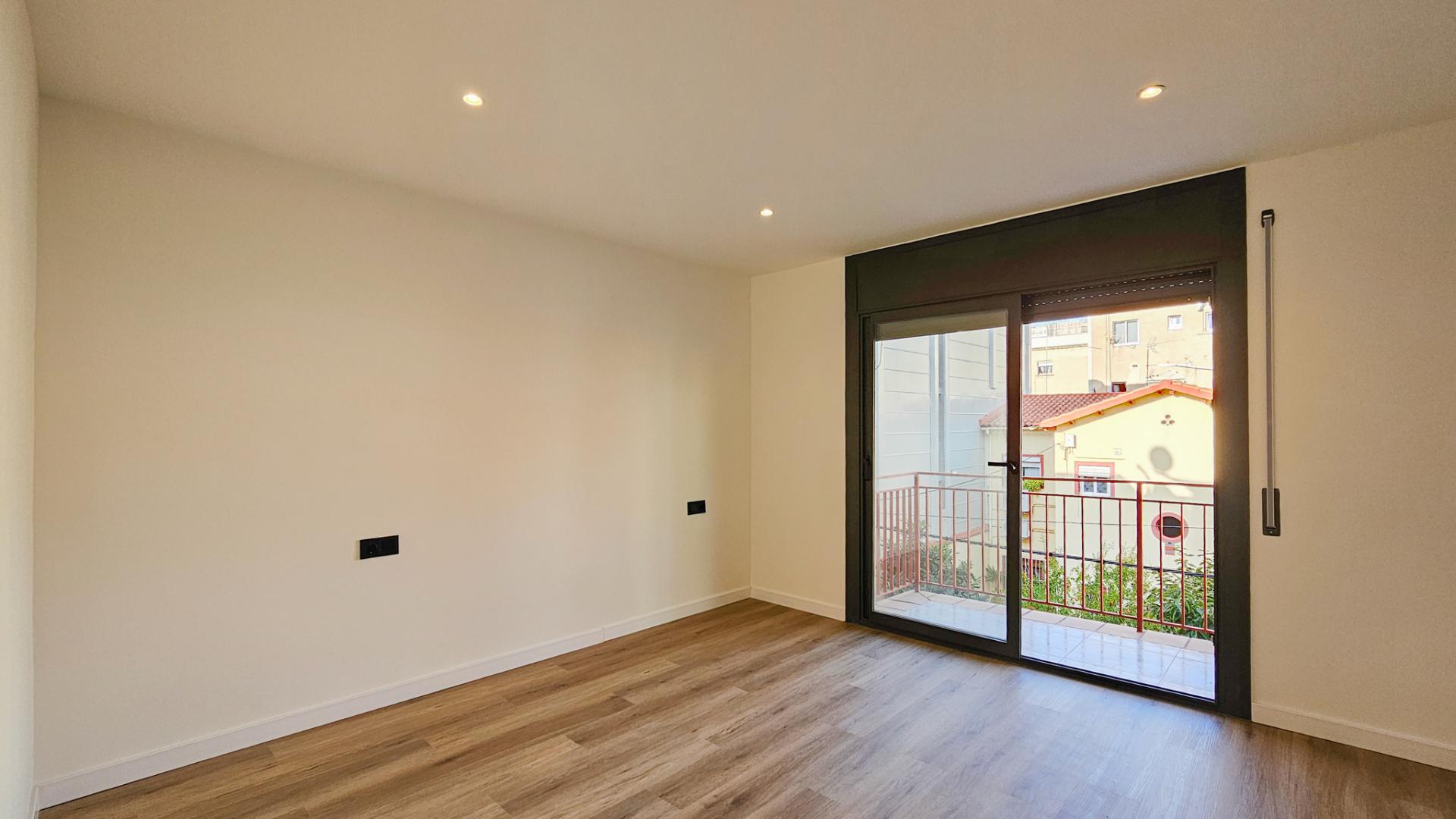 Piso – Cornellà de Llobregat 87.00 m2 photo6