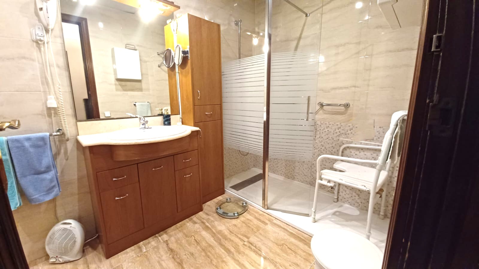 Piso – Barcelona 128.00 m2 photo27