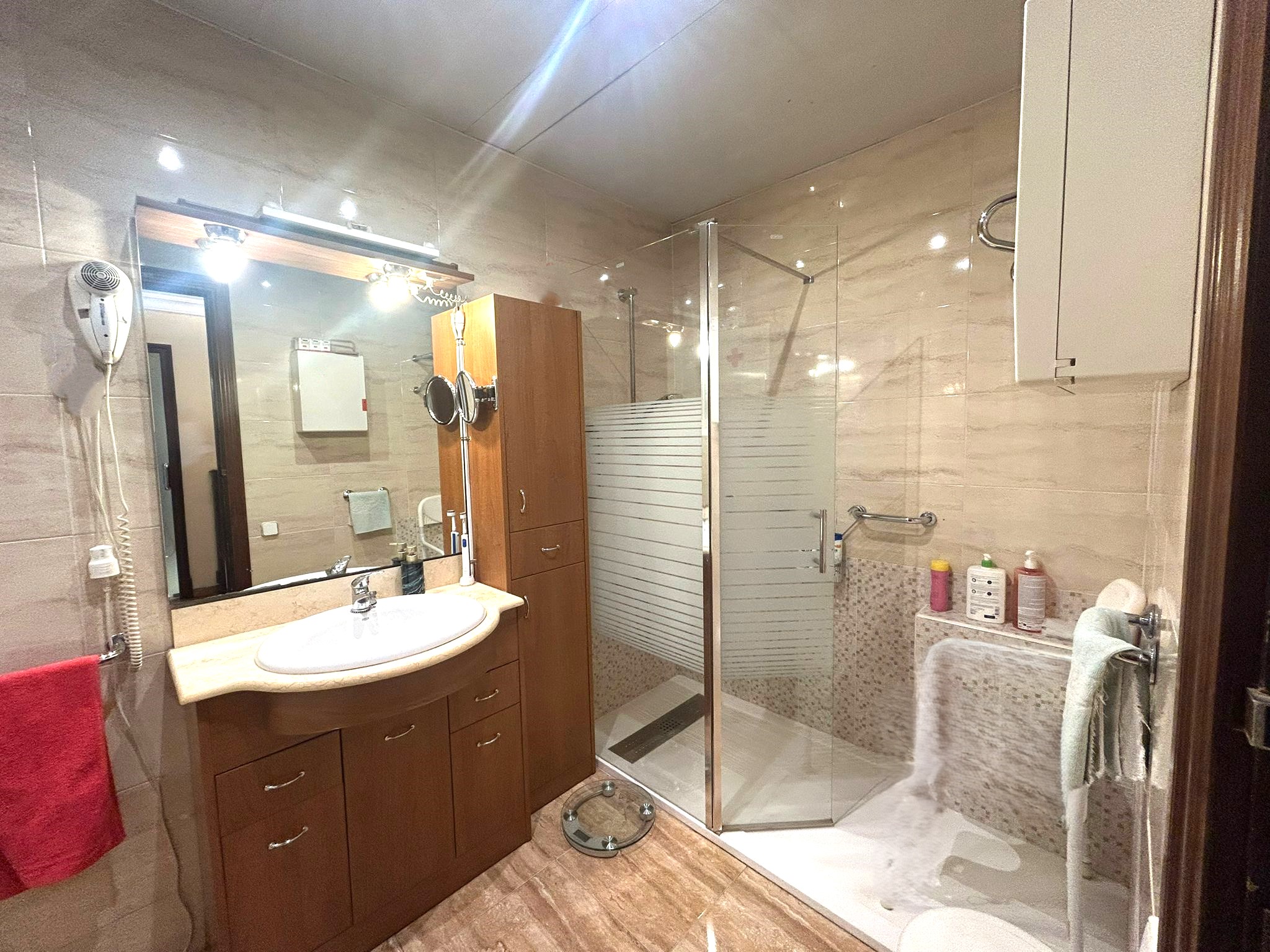 Piso – Barcelona 128.00 m2 photo17