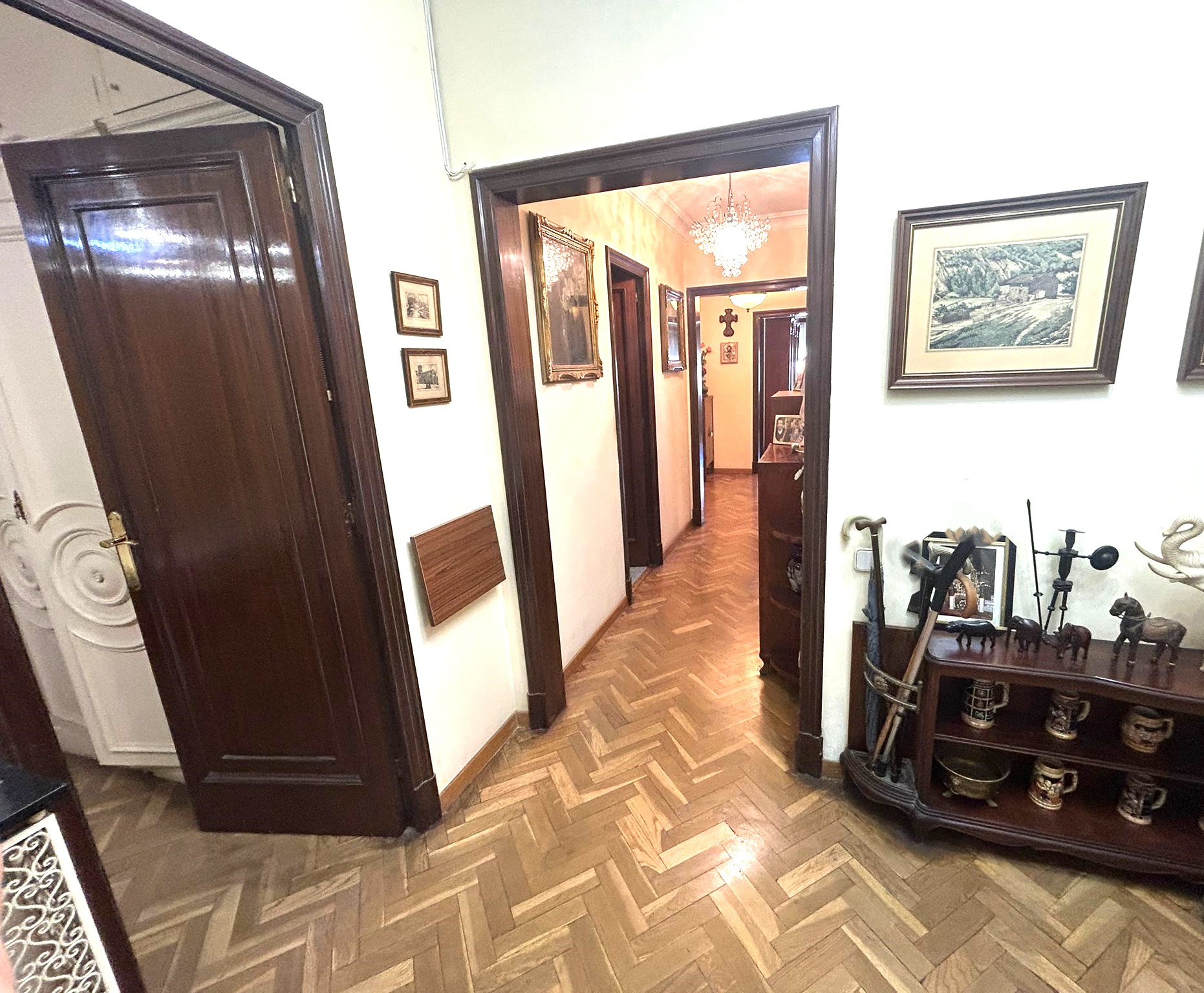 Piso – Barcelona 128.00 m2 photo7