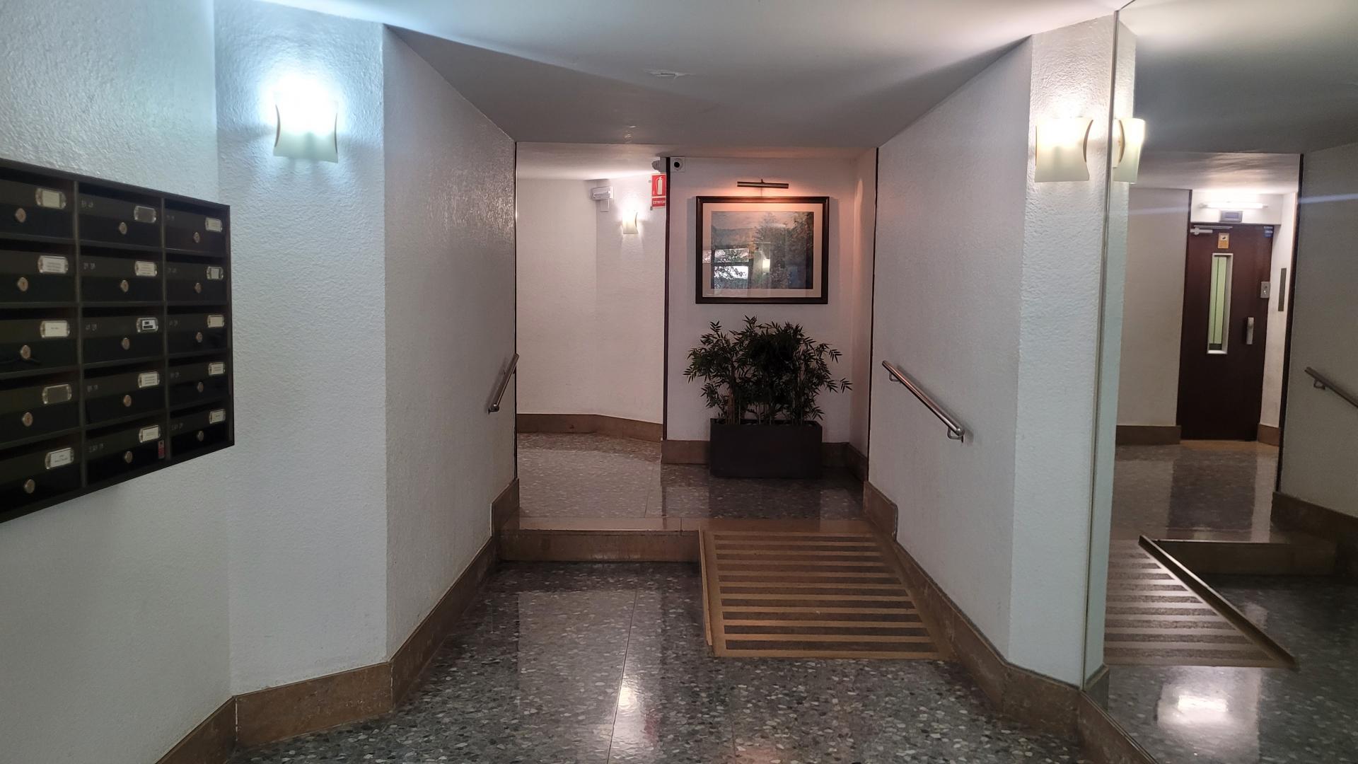 Piso – Barcelona 91.00 m2 photo32