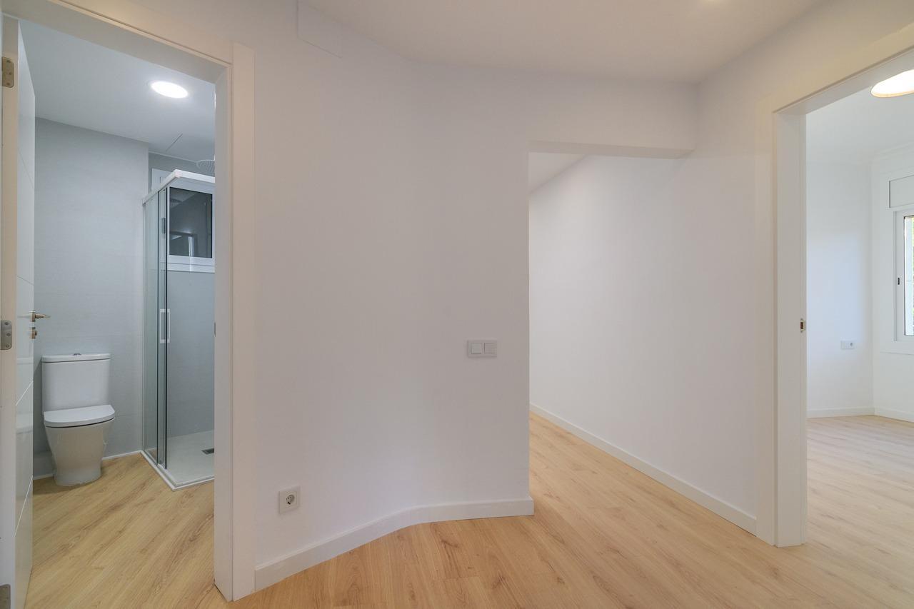 Pis – Barcelona 100.00 m2 photo24