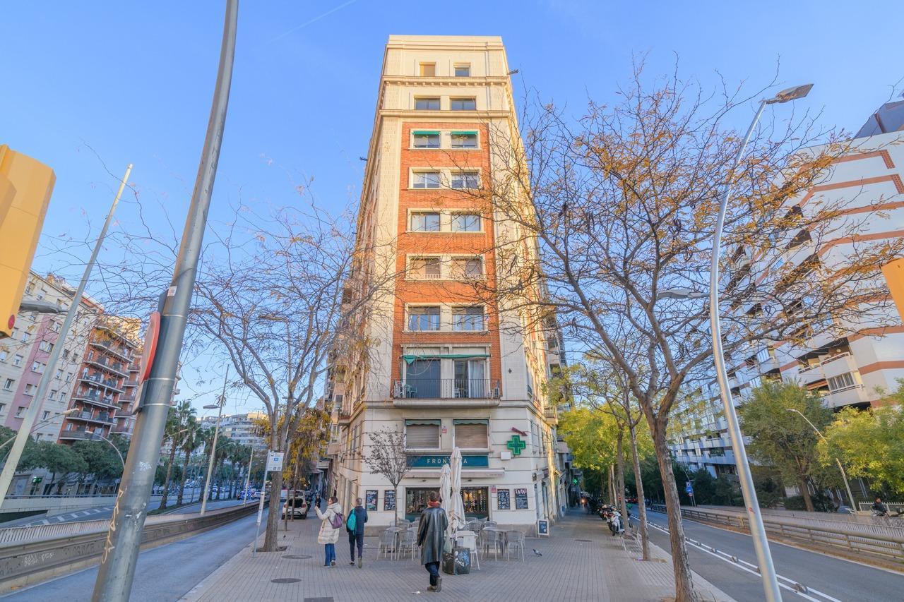 Piso – Barcelona 100.00 m2 photo54