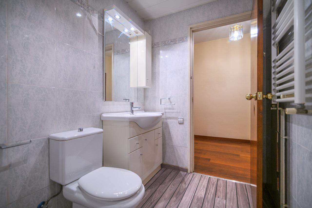 Piso – Barcelona 121.00 m2 photo33