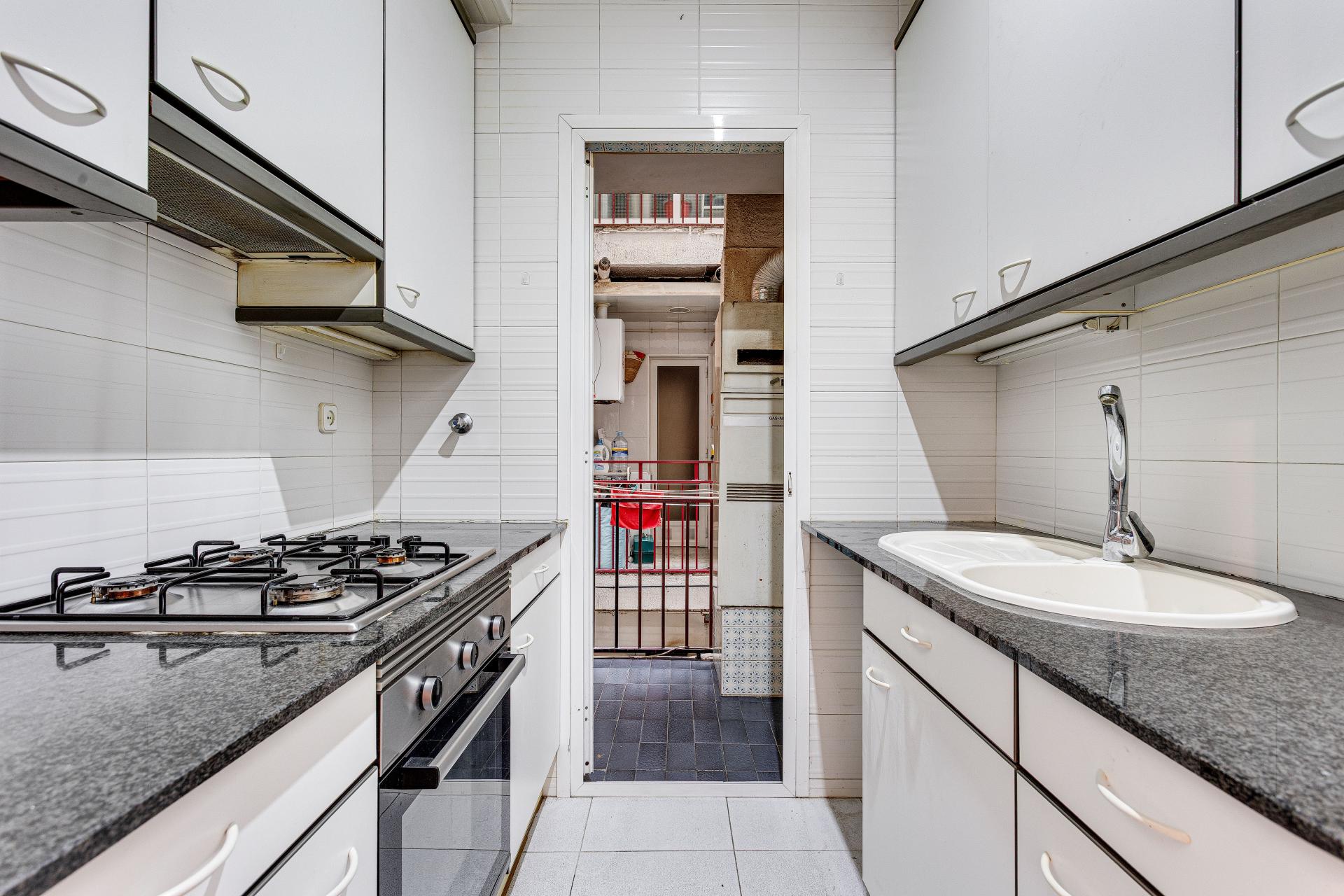 Piso – Barcelona 60.00 m2 photo12