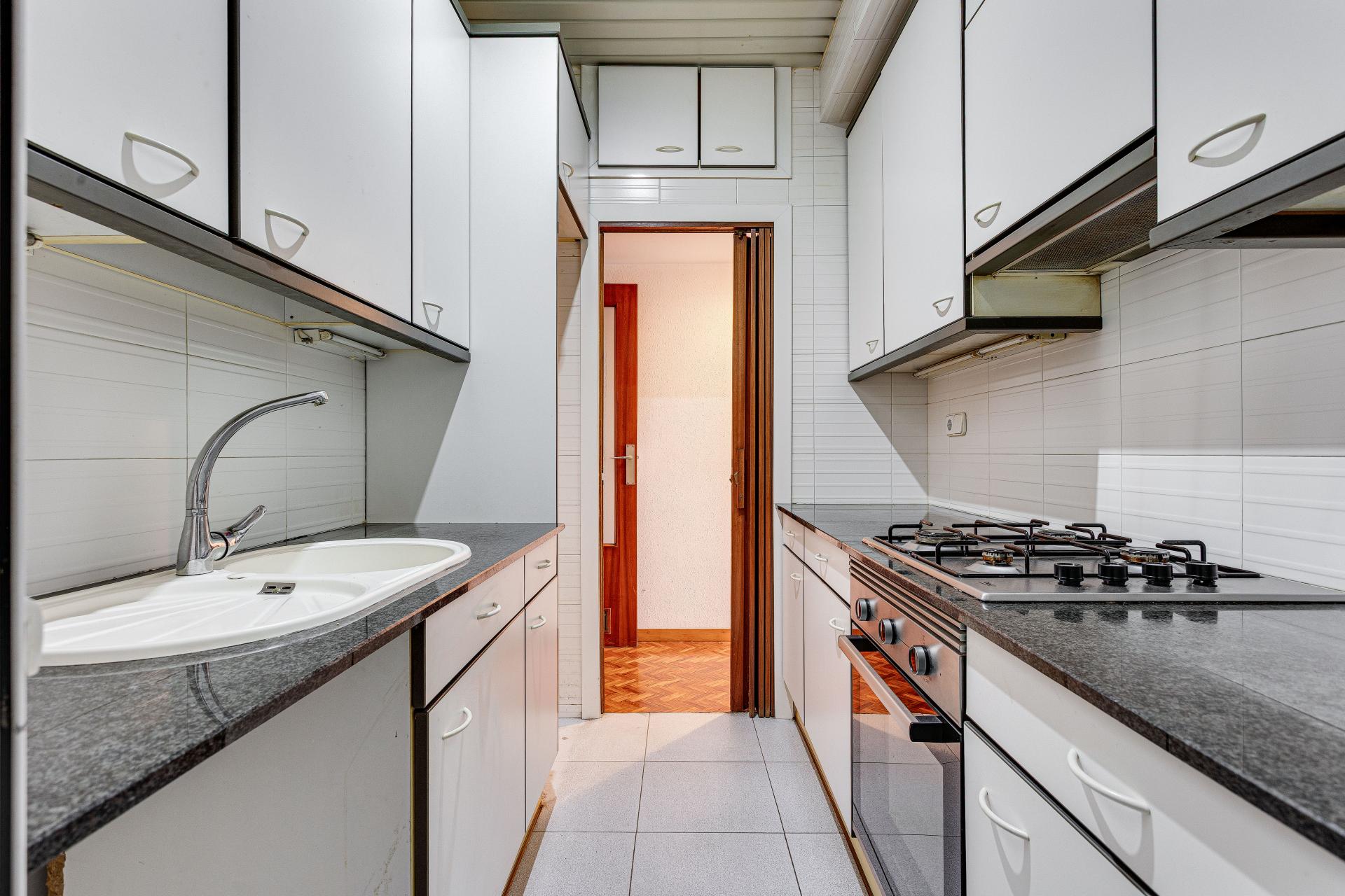 Piso – Barcelona 60.00 m2 photo14