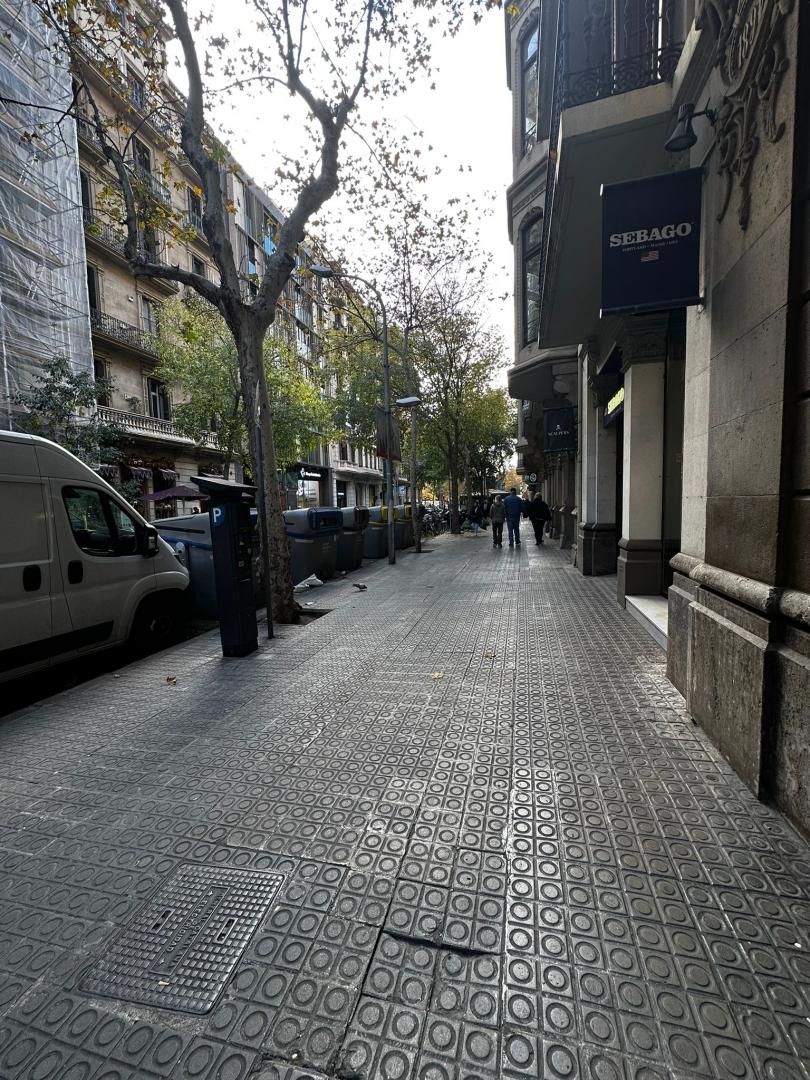 Local comercial – Barcelona 235.00 m2 photo6