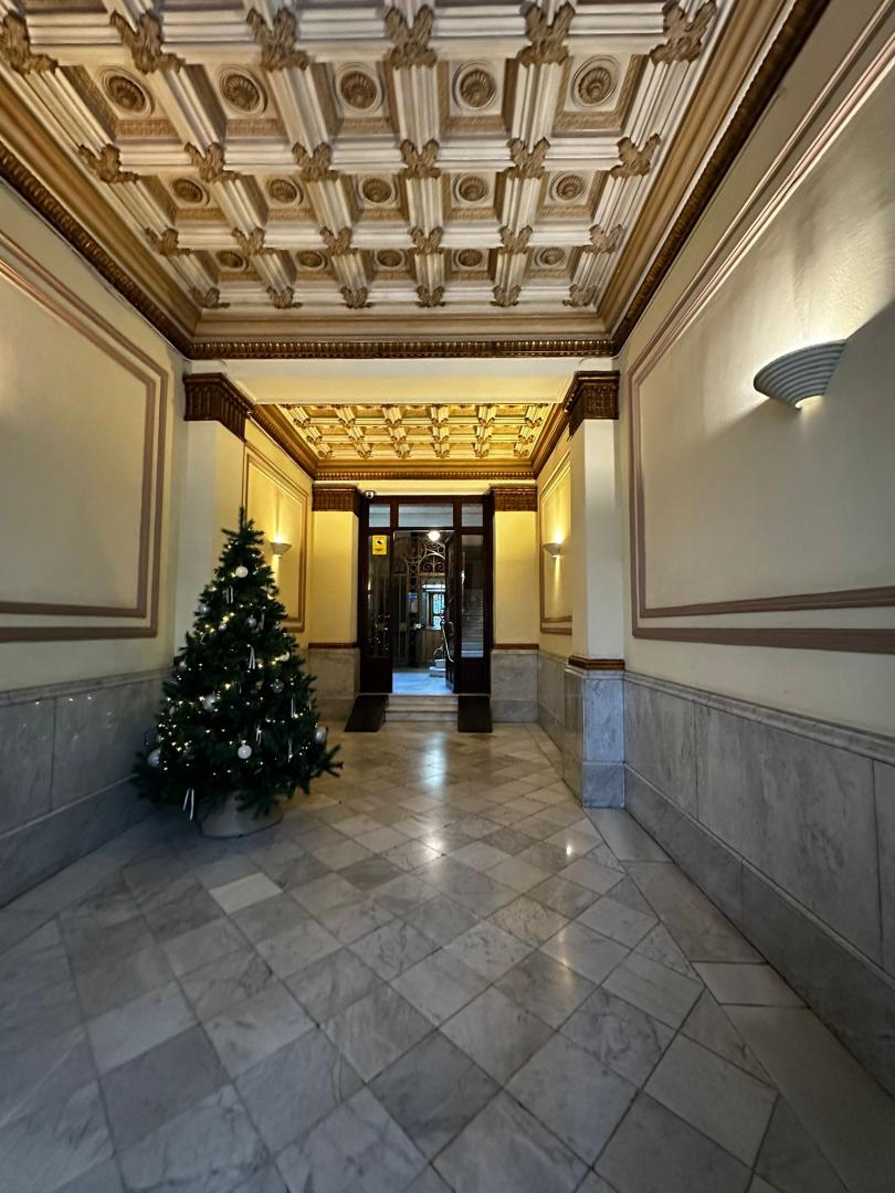 Local comercial – Barcelona 235.00 m2 photo4