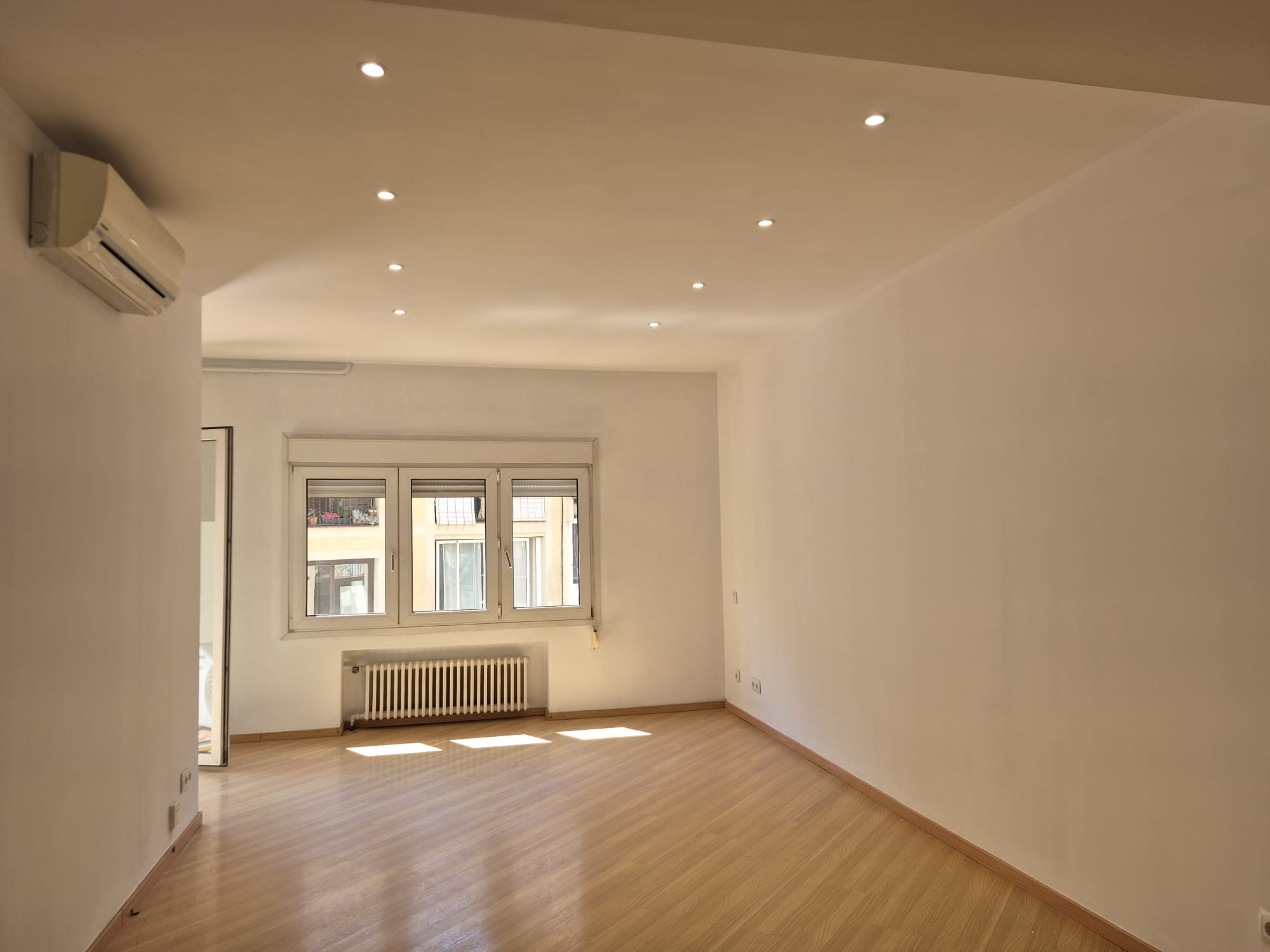 Piso – Barcelona 87.00 m2 photo4