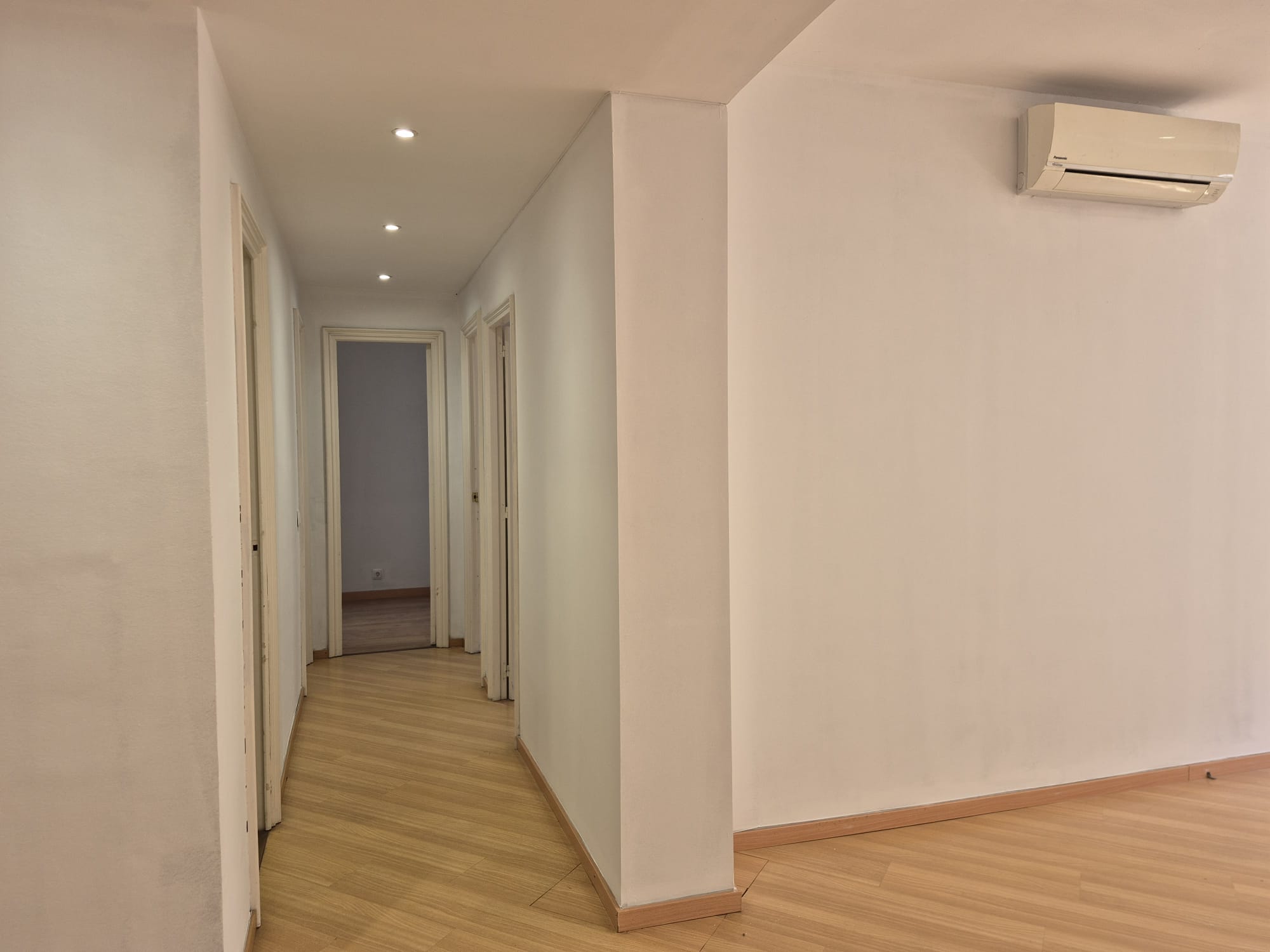 Pis – Barcelona 87.00 m2 photo26