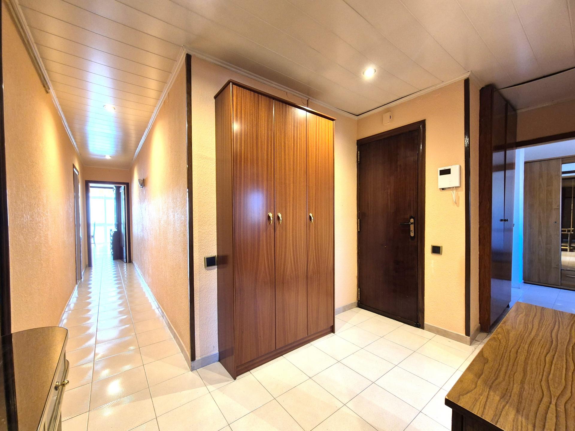 Piso – Barcelona 76.00 m2 photo14