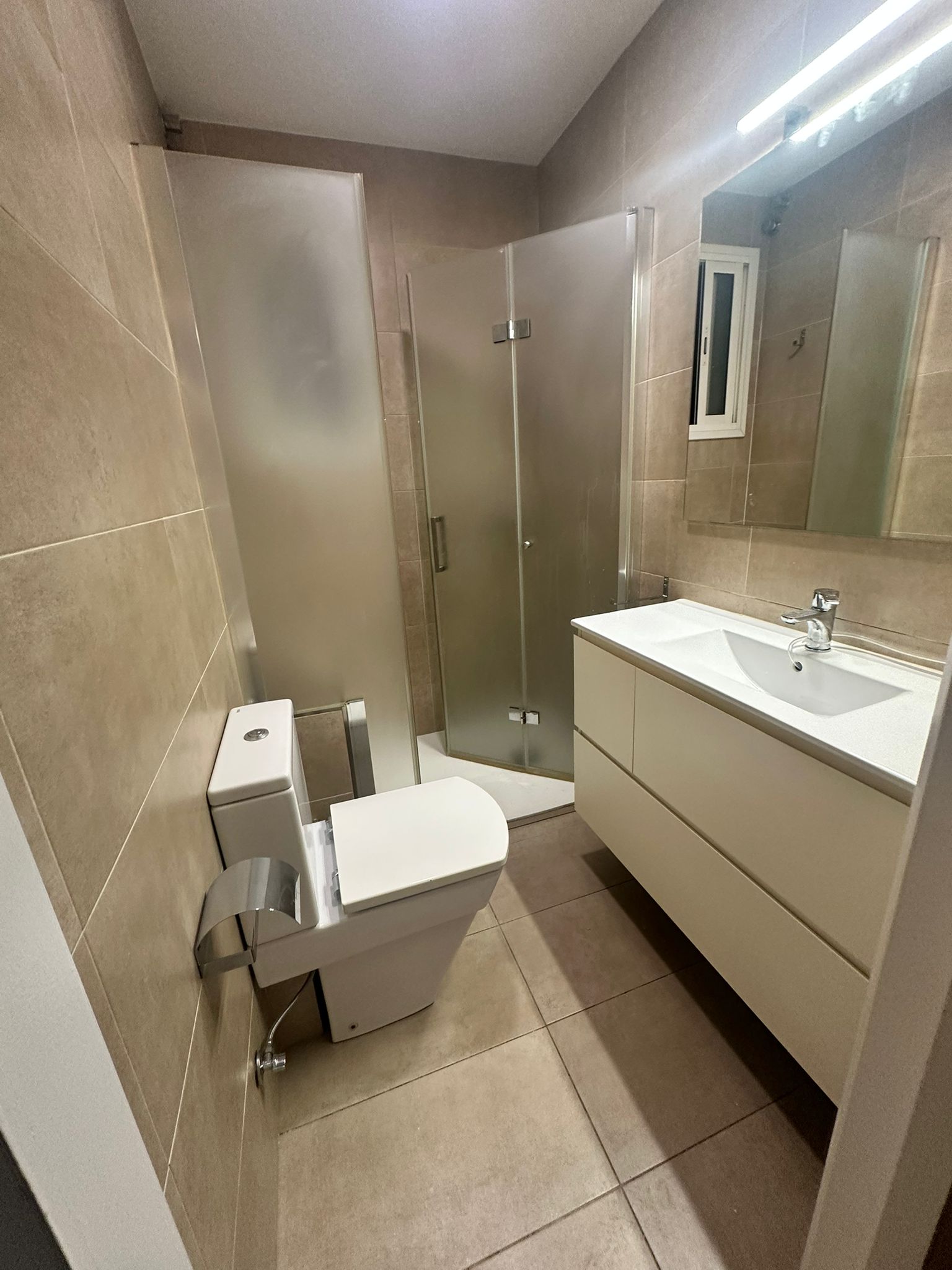 Piso – Barcelona 85.00 m2 photo12
