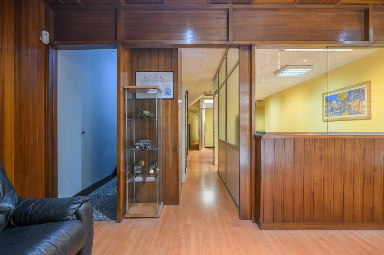 Local comercial – Barcelona 263.00 m2 photo17