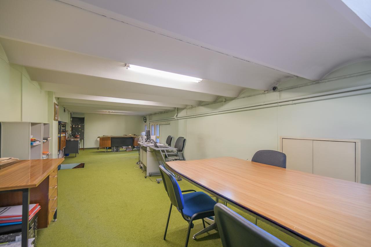 Local comercial – Barcelona 263.00 m2 photo22