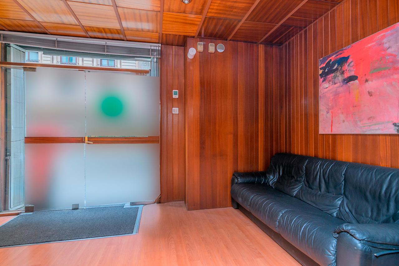 Local comercial – Barcelona 263.00 m2 photo4