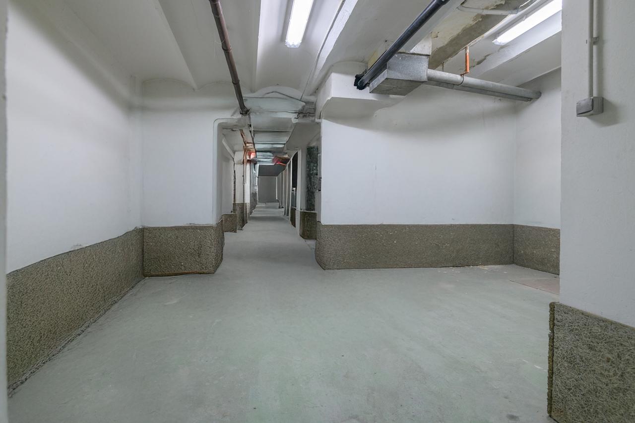 Local comercial – Barcelona 263.00 m2 photo13