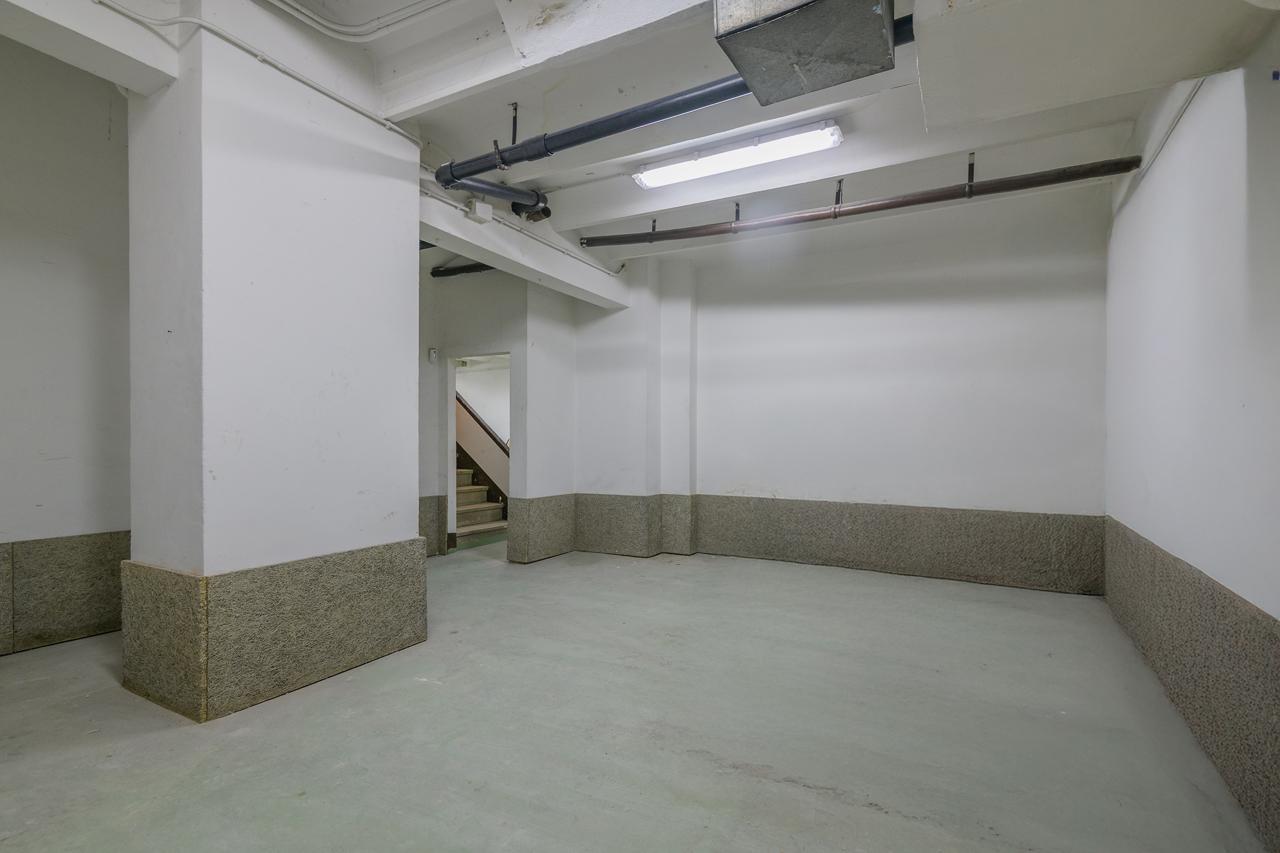 Local comercial – Barcelona 263.00 m2 photo14