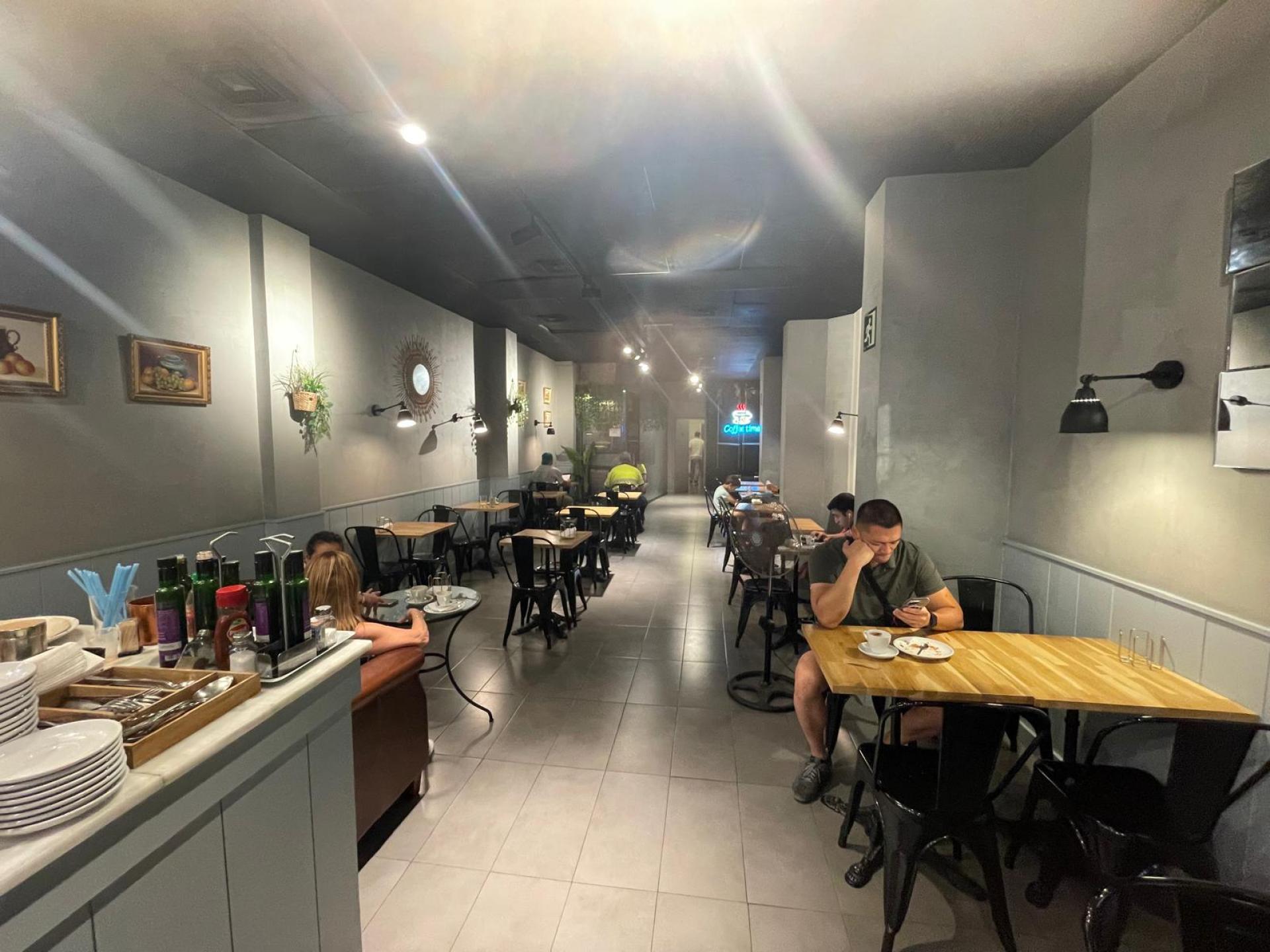 Local comercial – Barcelona 180.00 m2 photo4