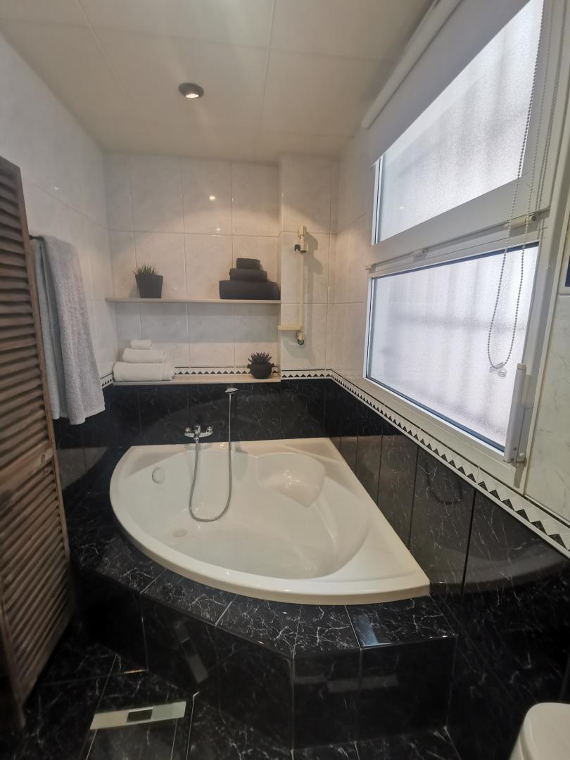 Piso – Cornellà de Llobregat 110.00 m2 photo12