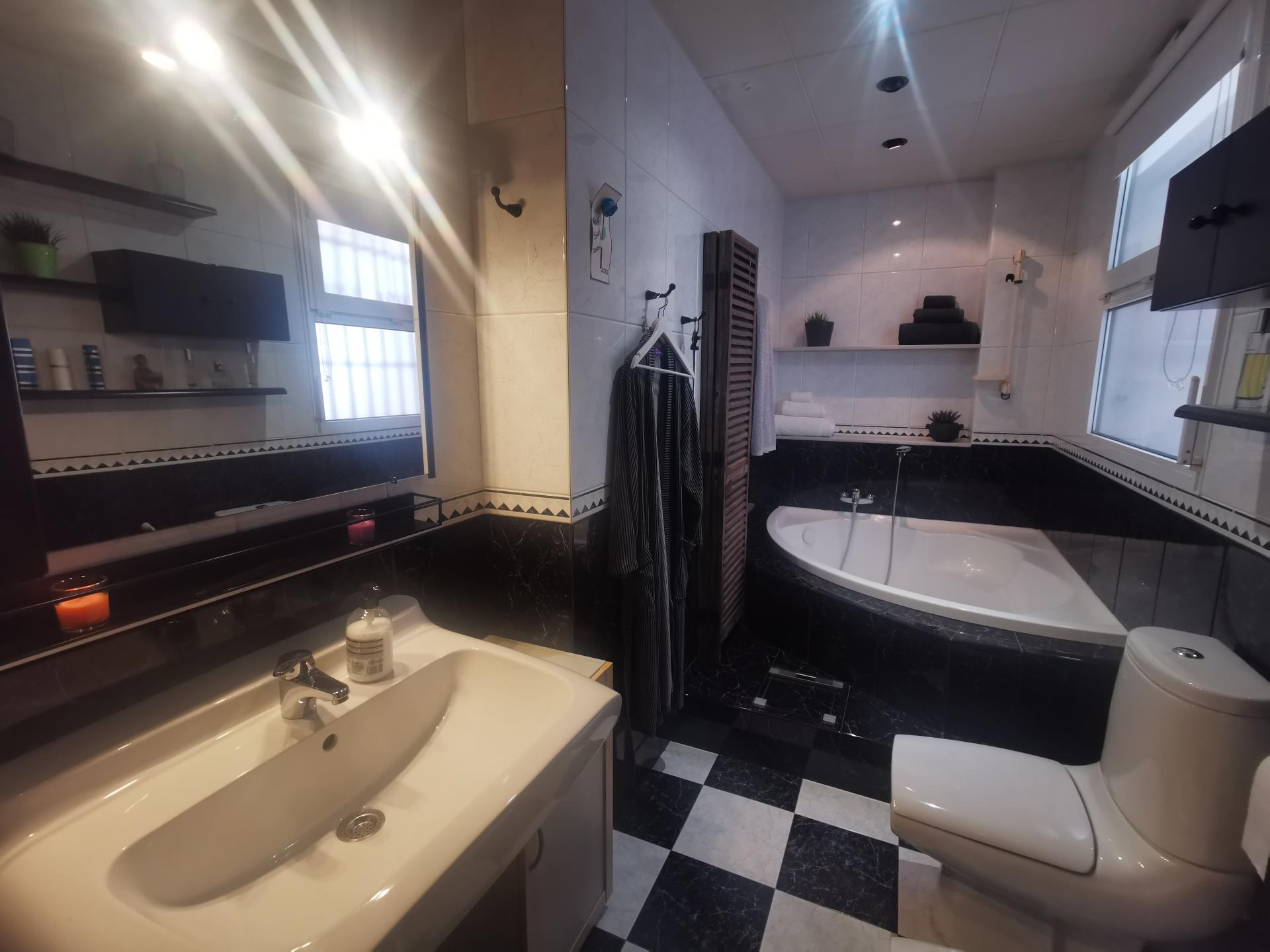 Piso – Cornellà de Llobregat 110.00 m2 photo8