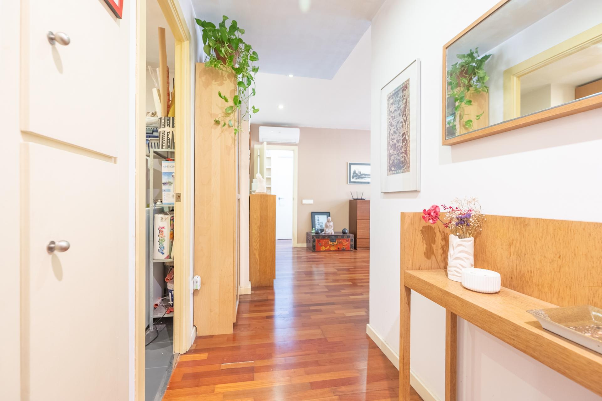 Piso – Barcelona 95.00 m2 photo3