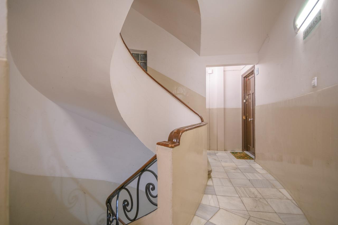 Piso – Barcelona 100.00 m2 photo18