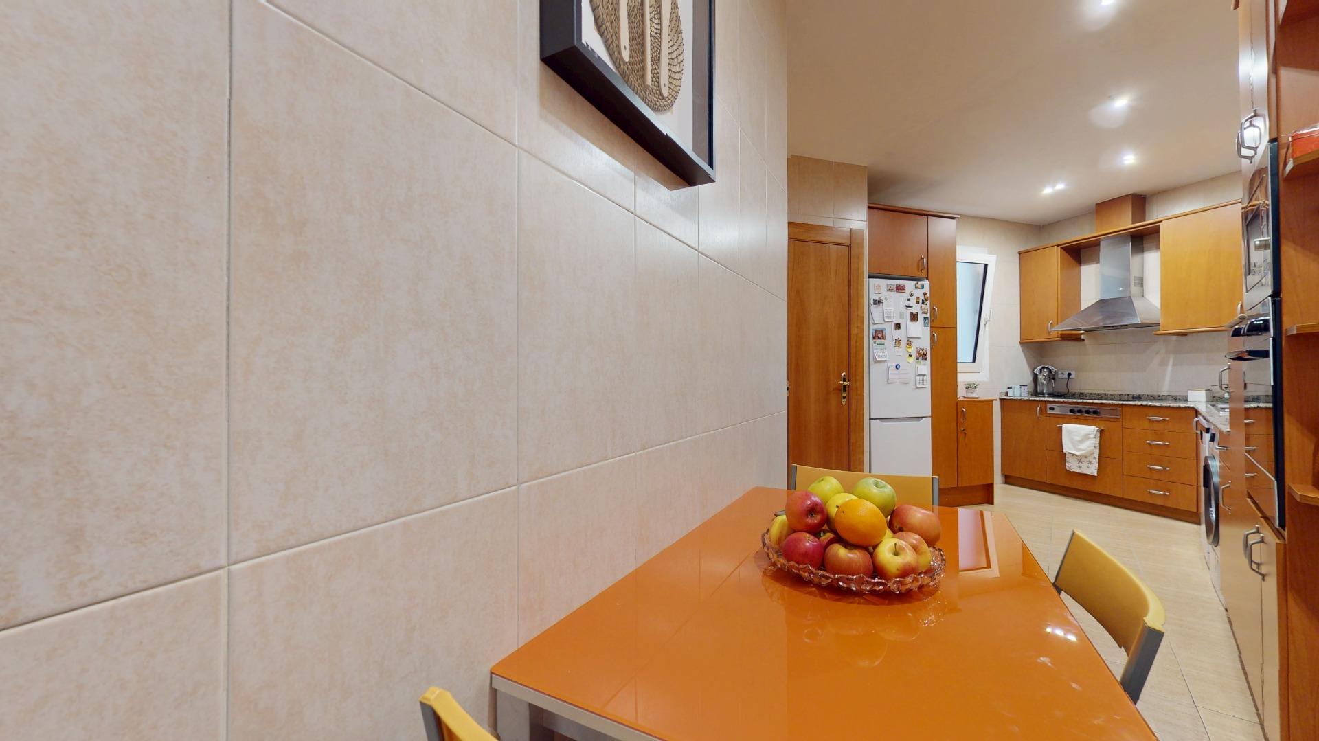 Piso – Barcelona 114.00 m2 photo17