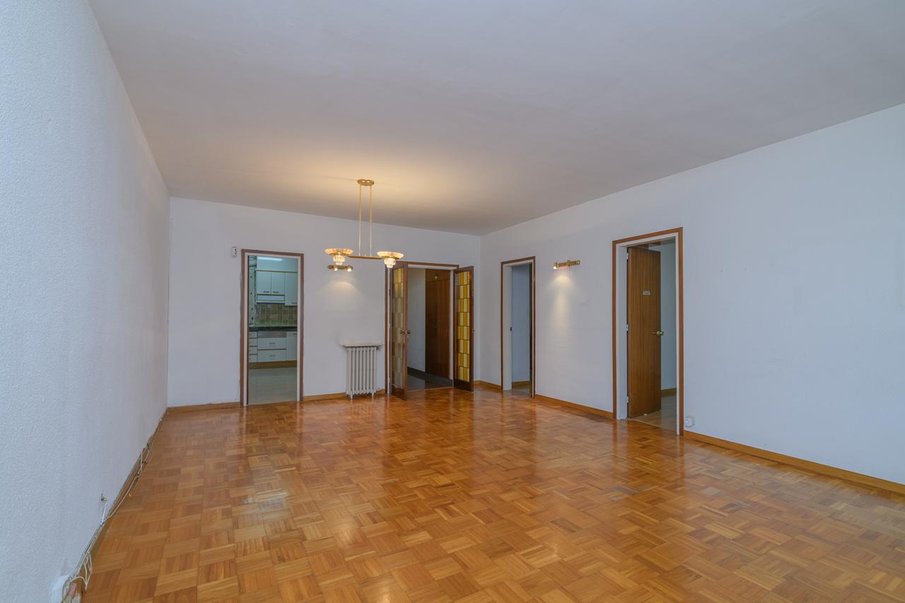 Piso – Barcelona 130.00 m2 photo25