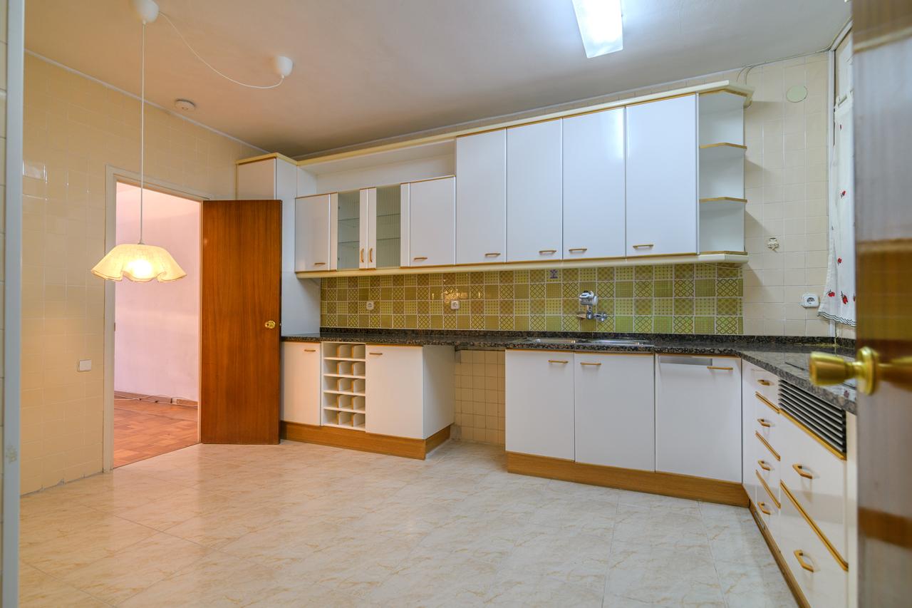 Piso – Barcelona 130.00 m2 photo23