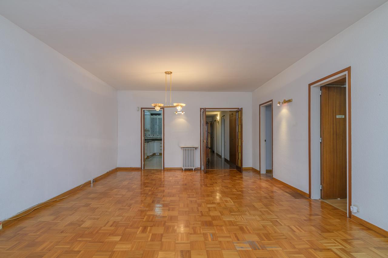 Piso – Barcelona 130.00 m2 photo6