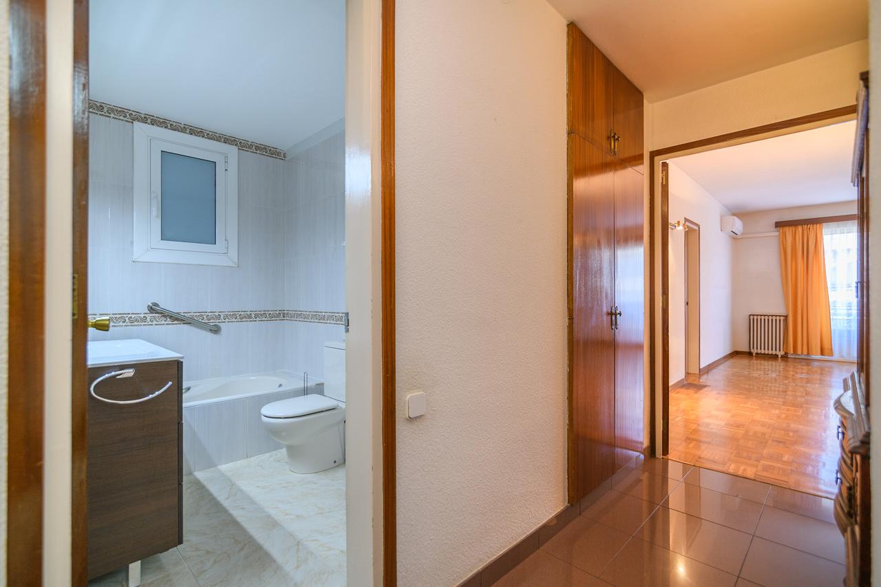 Piso – Barcelona 130.00 m2 photo22