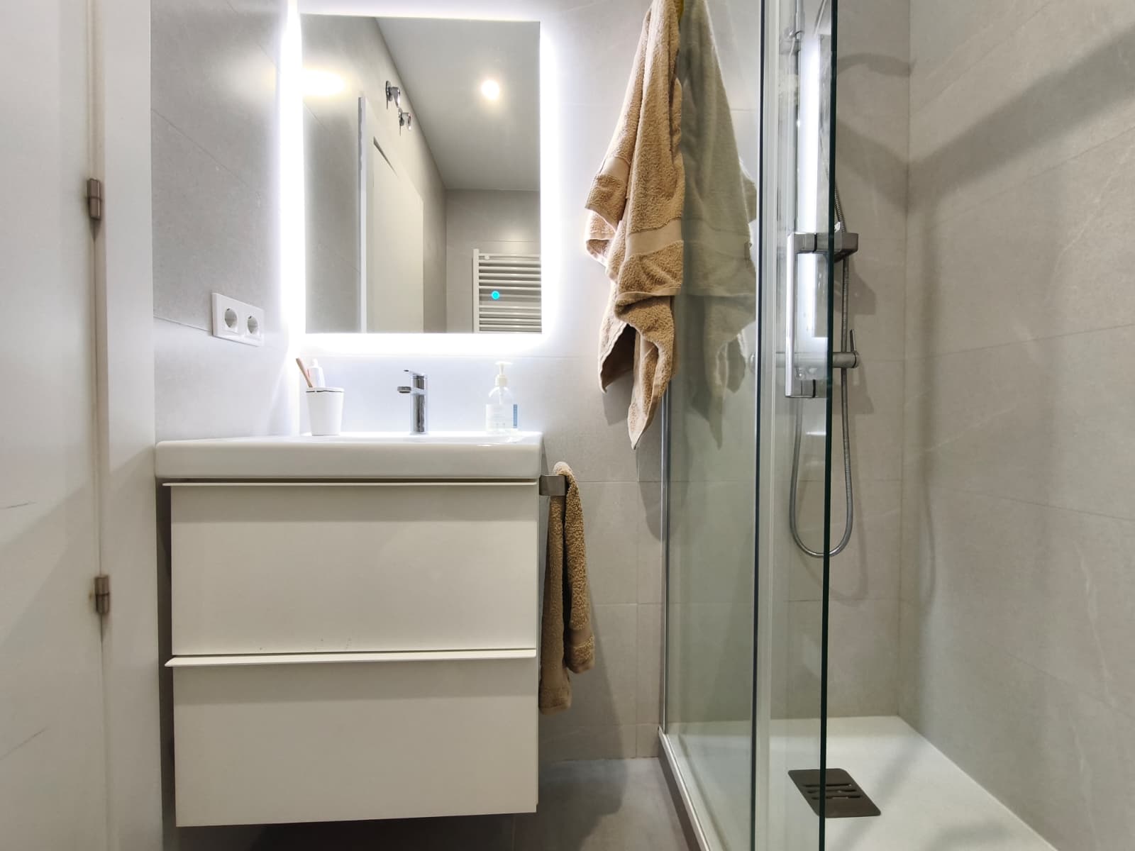 Piso – Barcelona 73.00 m2 photo18