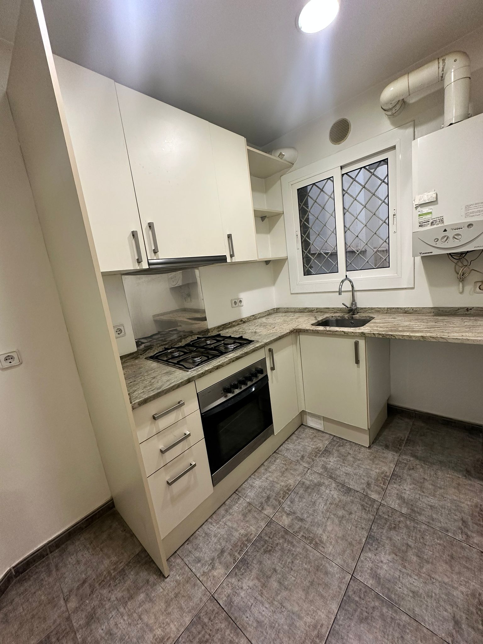 Piso – Barcelona 89.00 m2 photo6