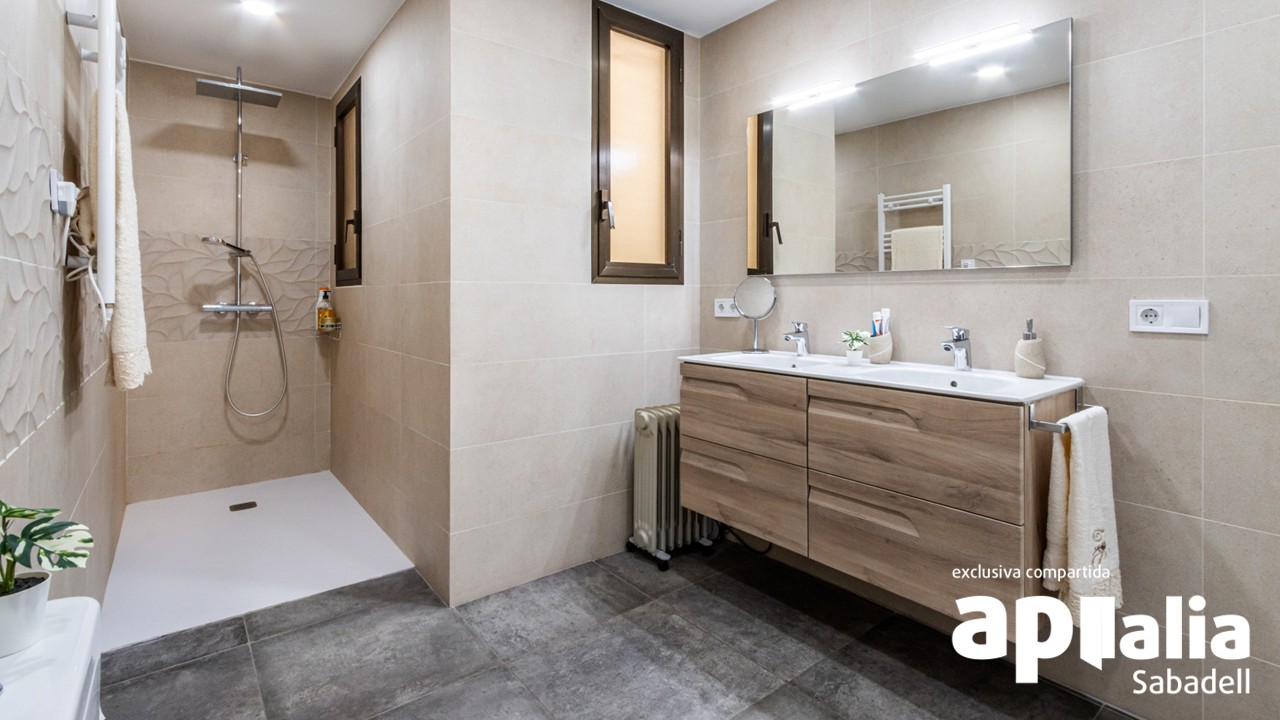 Unifamiliar adosada – Sabadell 597.00 m2 photo35