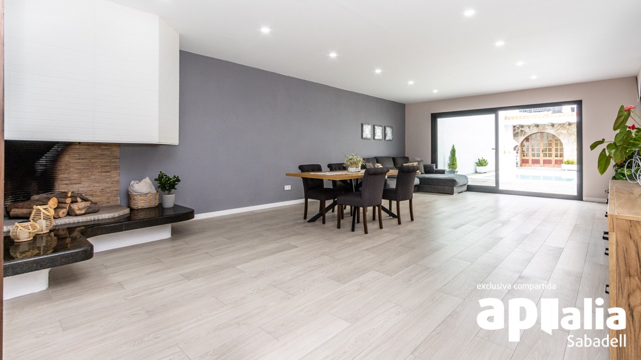 Unifamiliar adosada – Sabadell 597.00 m2 photo2