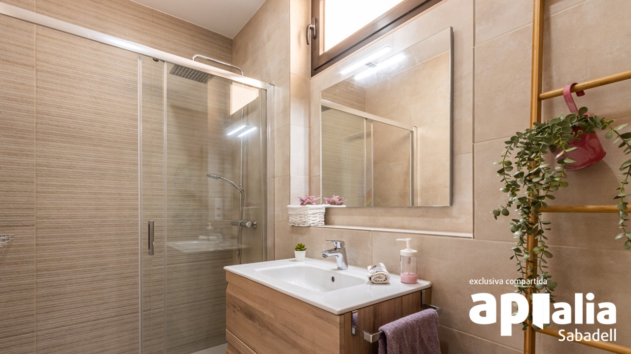 Unifamiliar adosada – Sabadell 597.00 m2 photo28