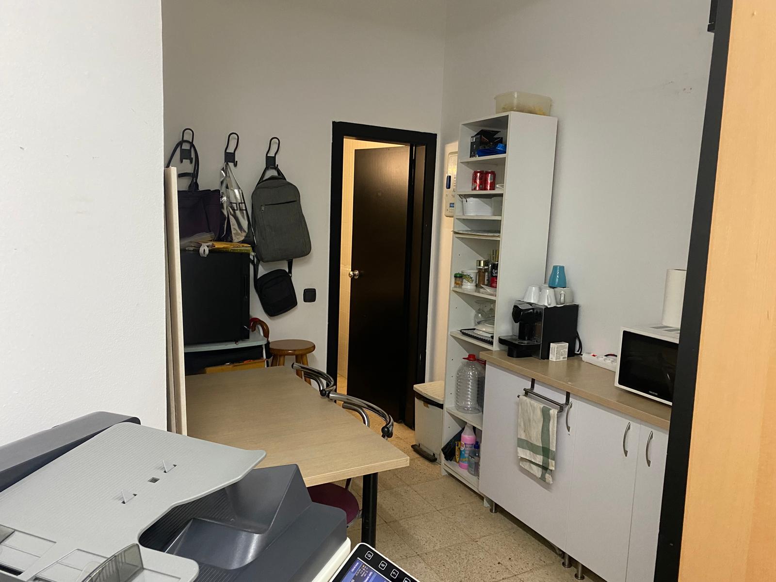 Local comercial – Barcelona 105.00 m2 photo2