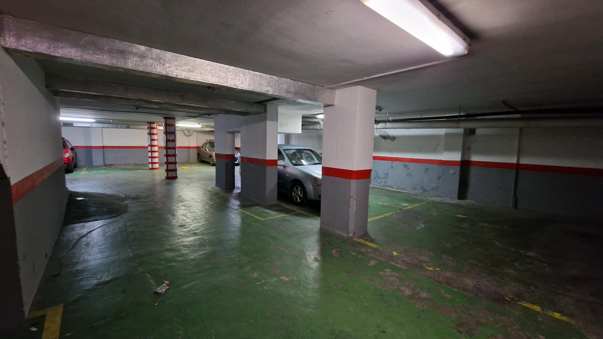 Local comercial – Hospitalet de Llobregat 383.00 m2 photo16