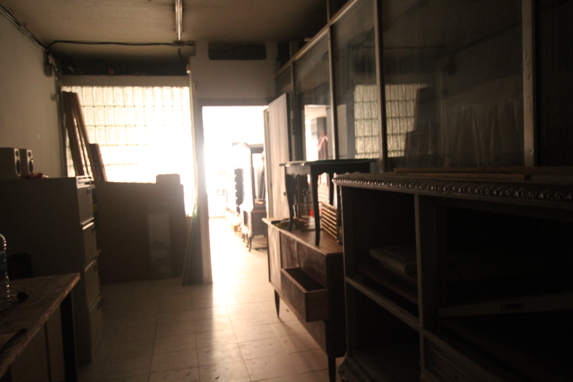 Local comercial – Barcelona 72.00 m2 photo3