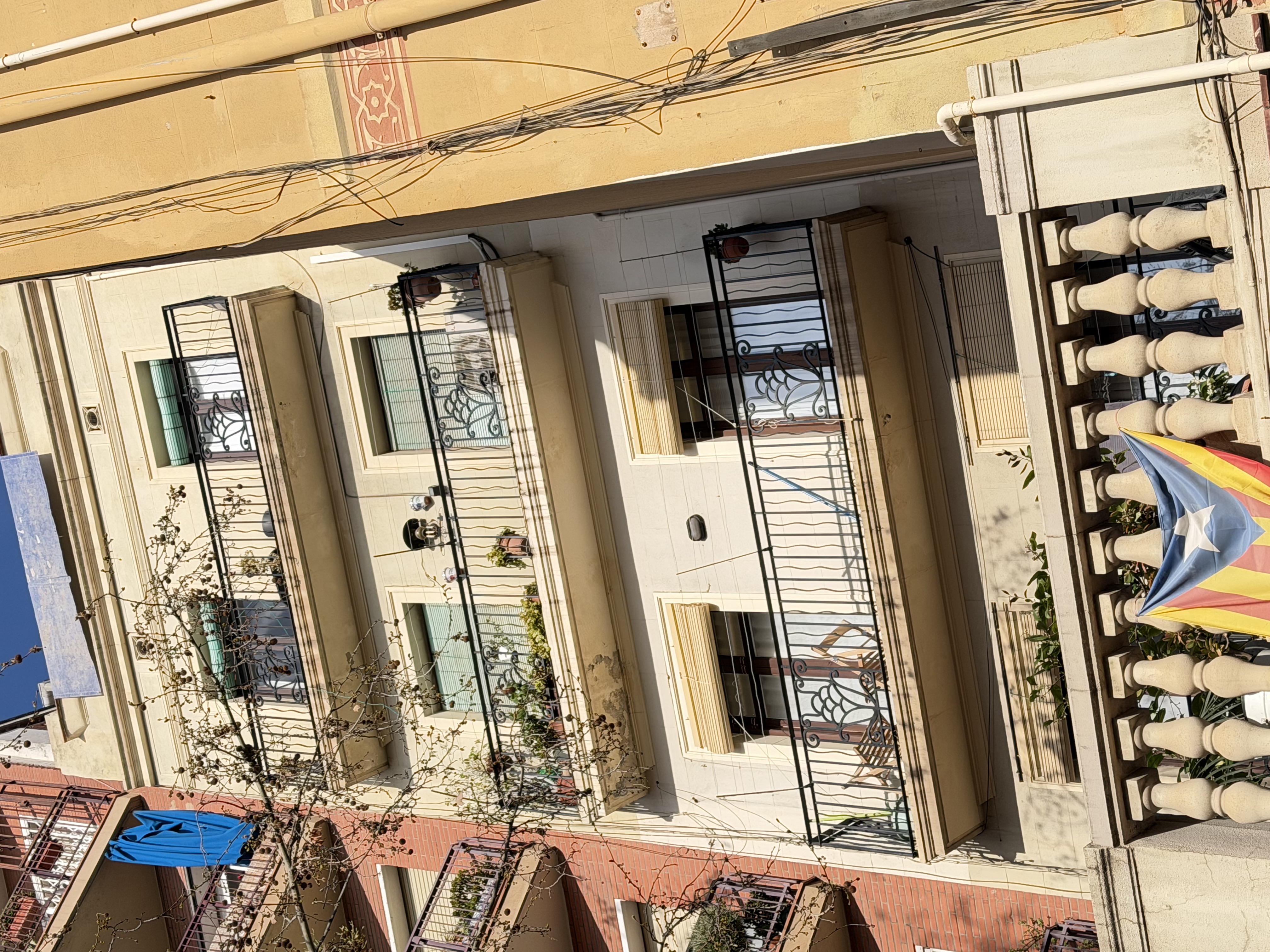 Otras casas – Barcelona 711.00 m2