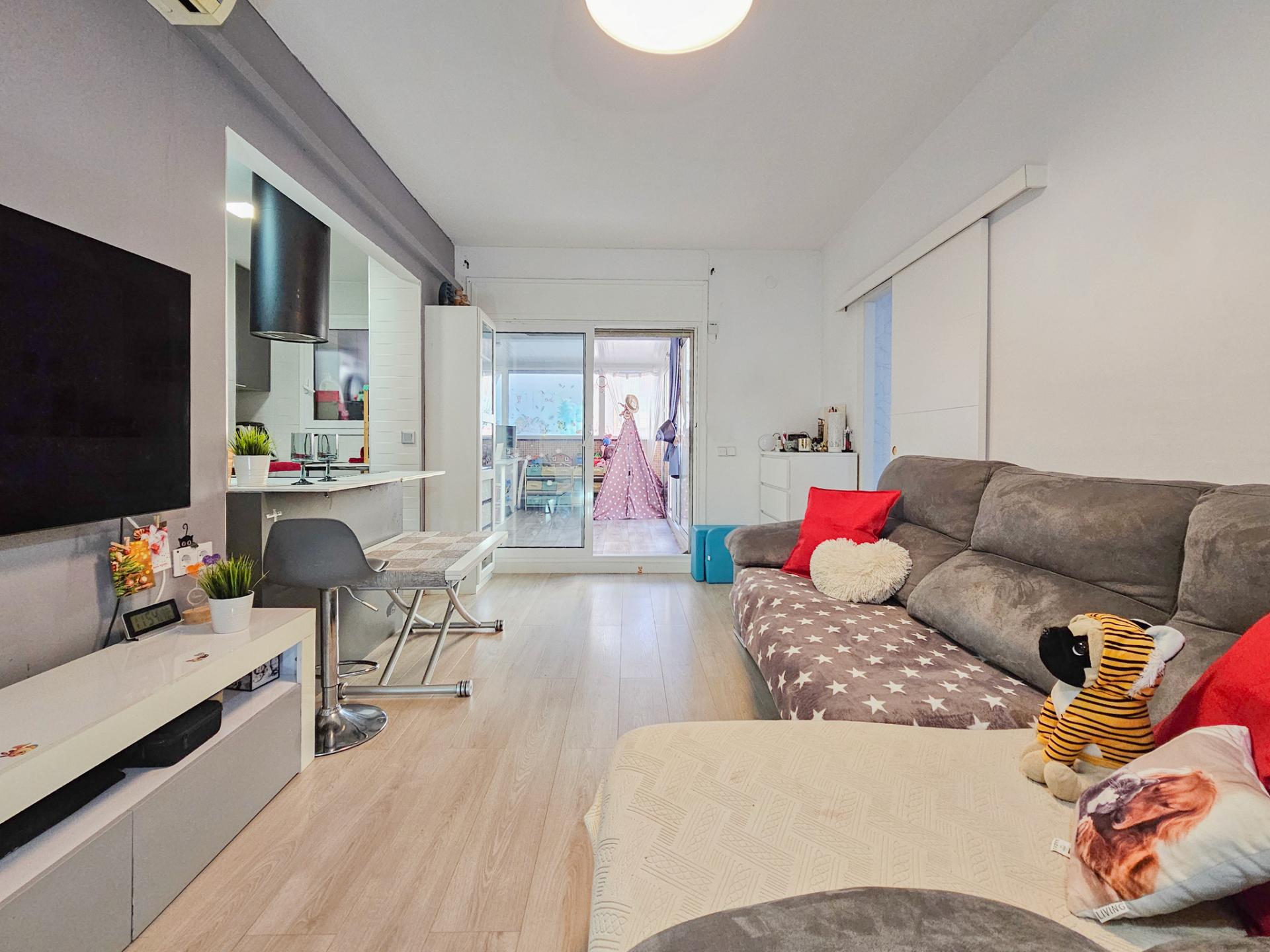 Piso – Cornellà de Llobregat 59.00 m2 photo7