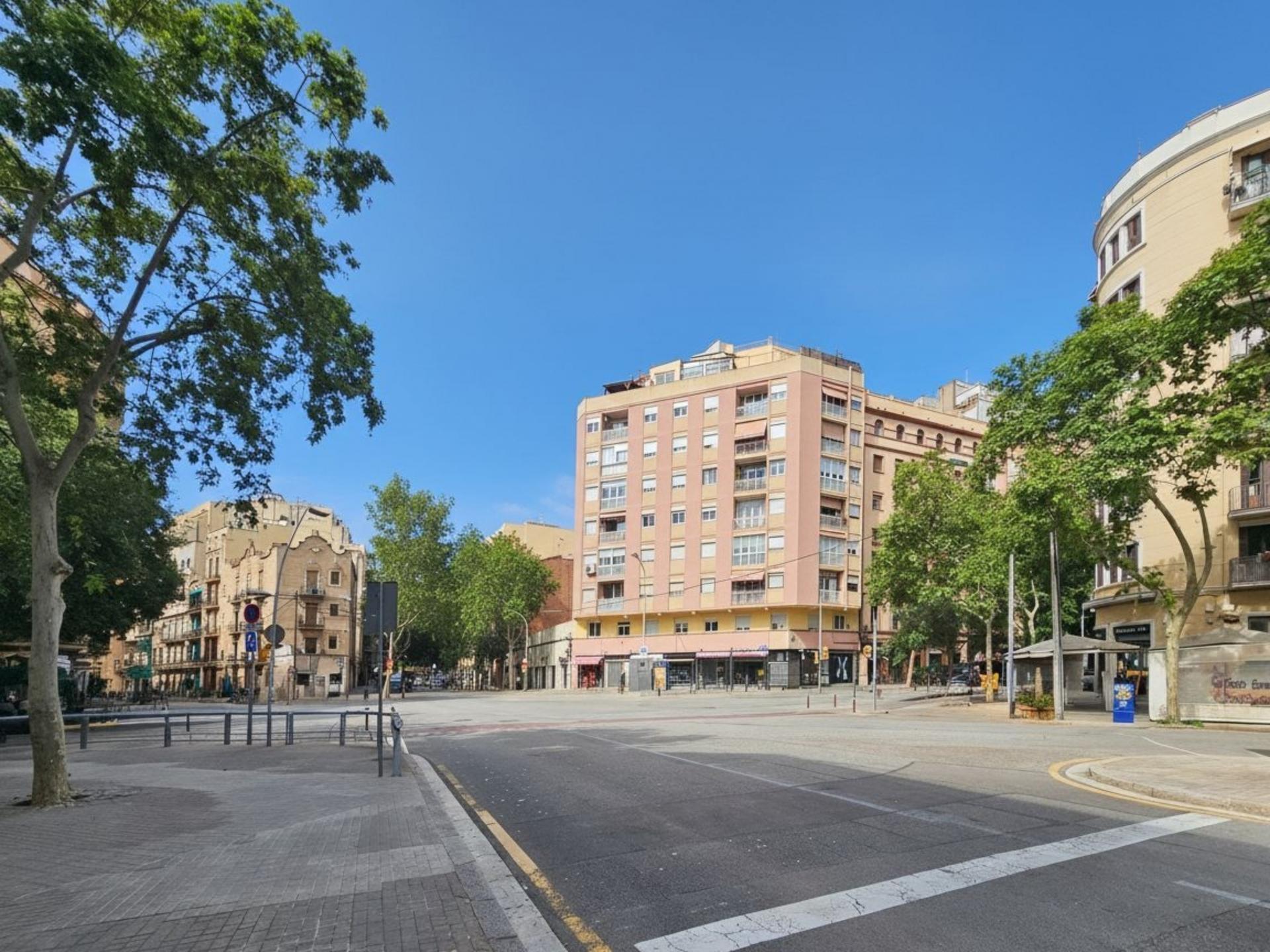 Piso – Barcelona 64.00 m2 photo25