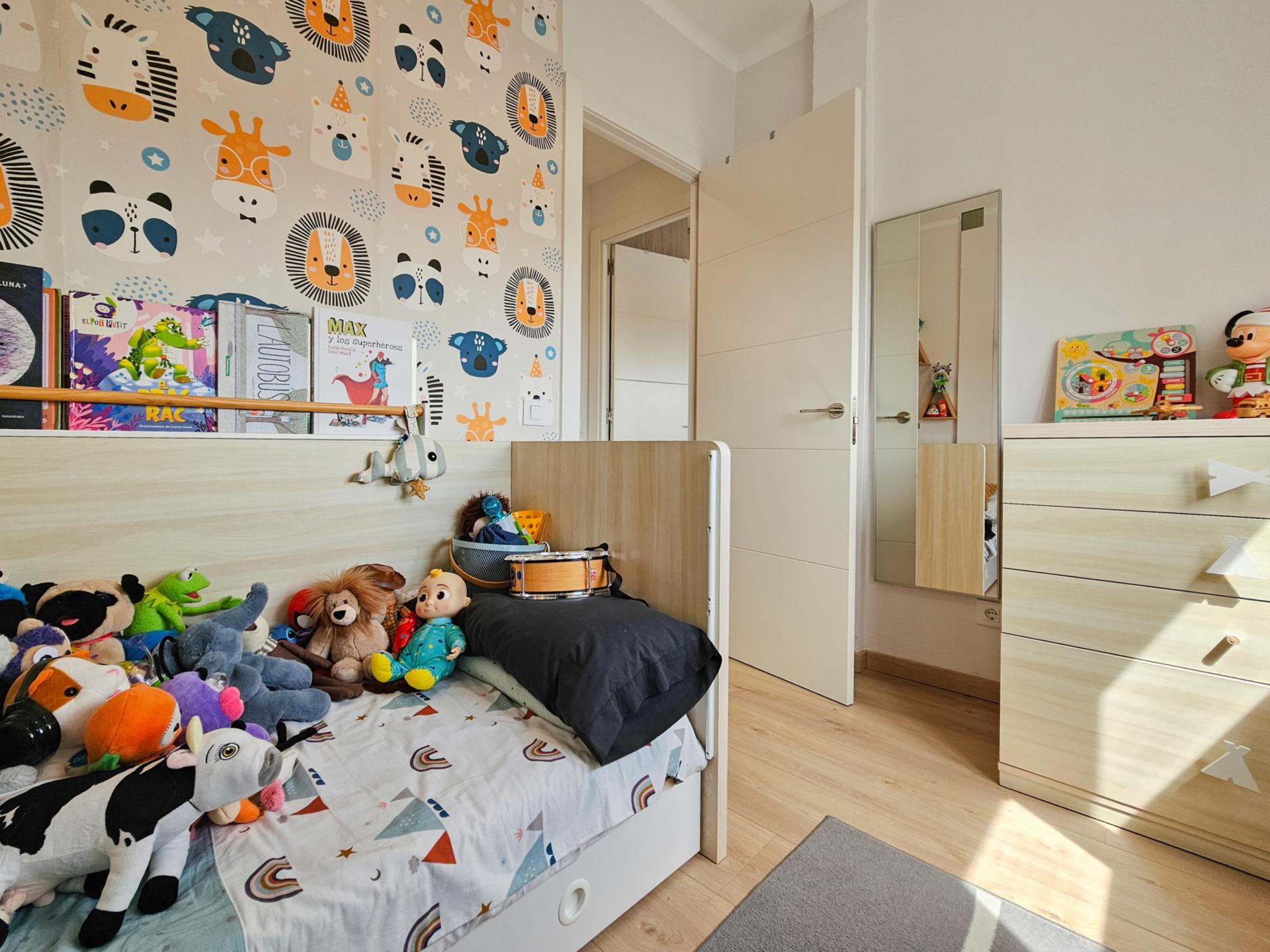Piso – Barcelona 64.00 m2 photo16