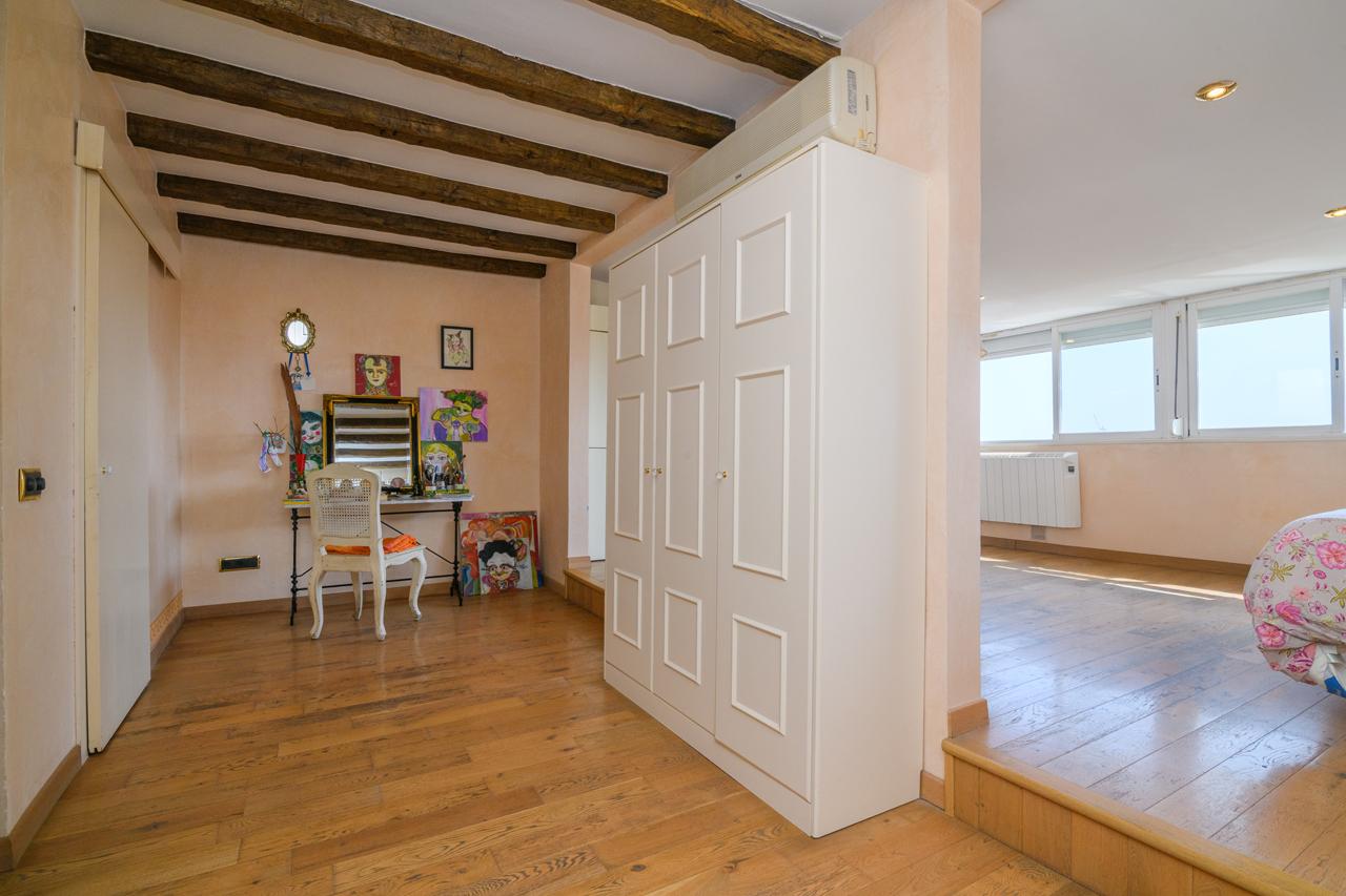 Piso – Barcelona 45.00 m2 photo12
