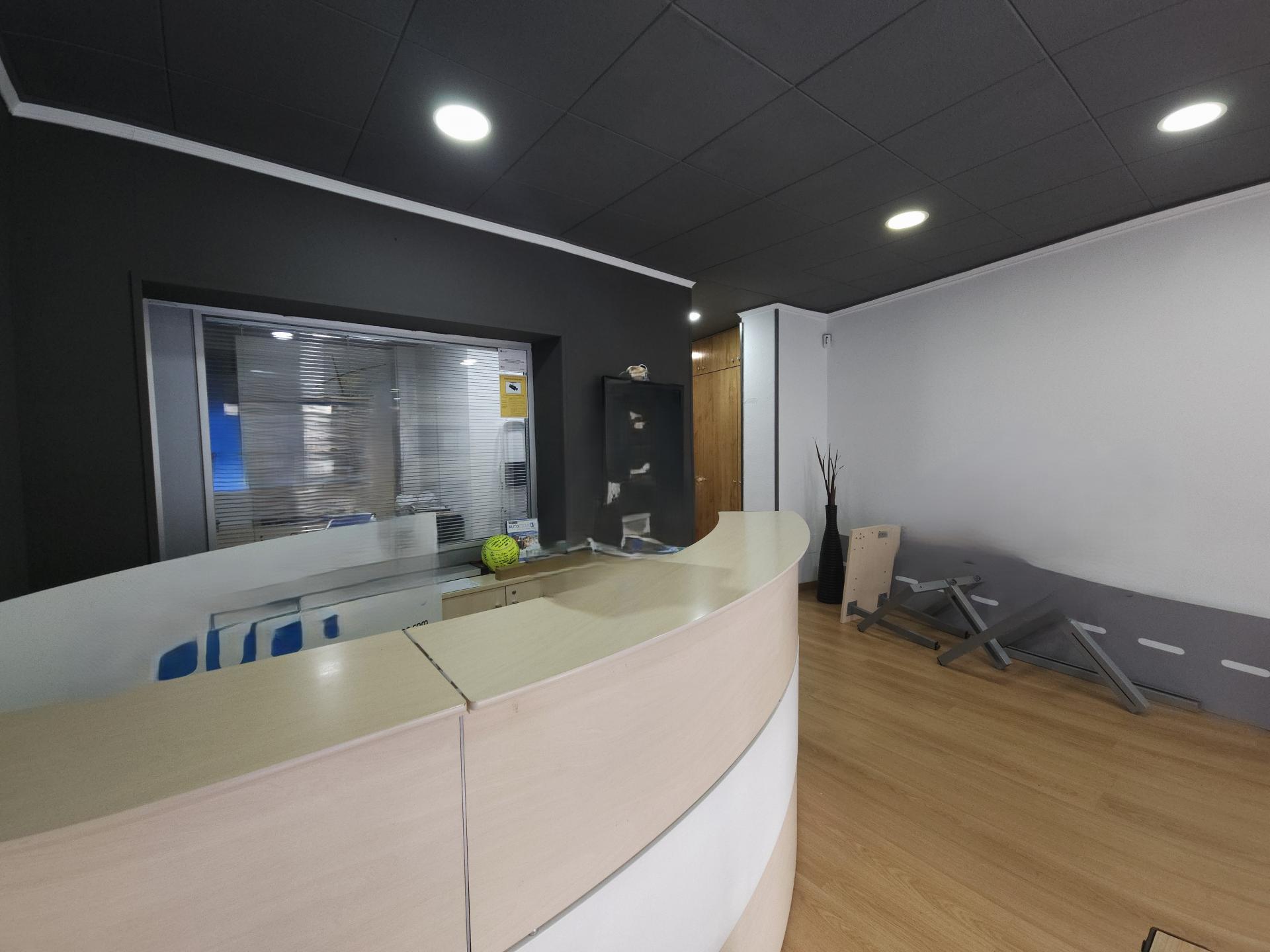 Local comercial – Sant Joan Despí 111.00 m2 photo3