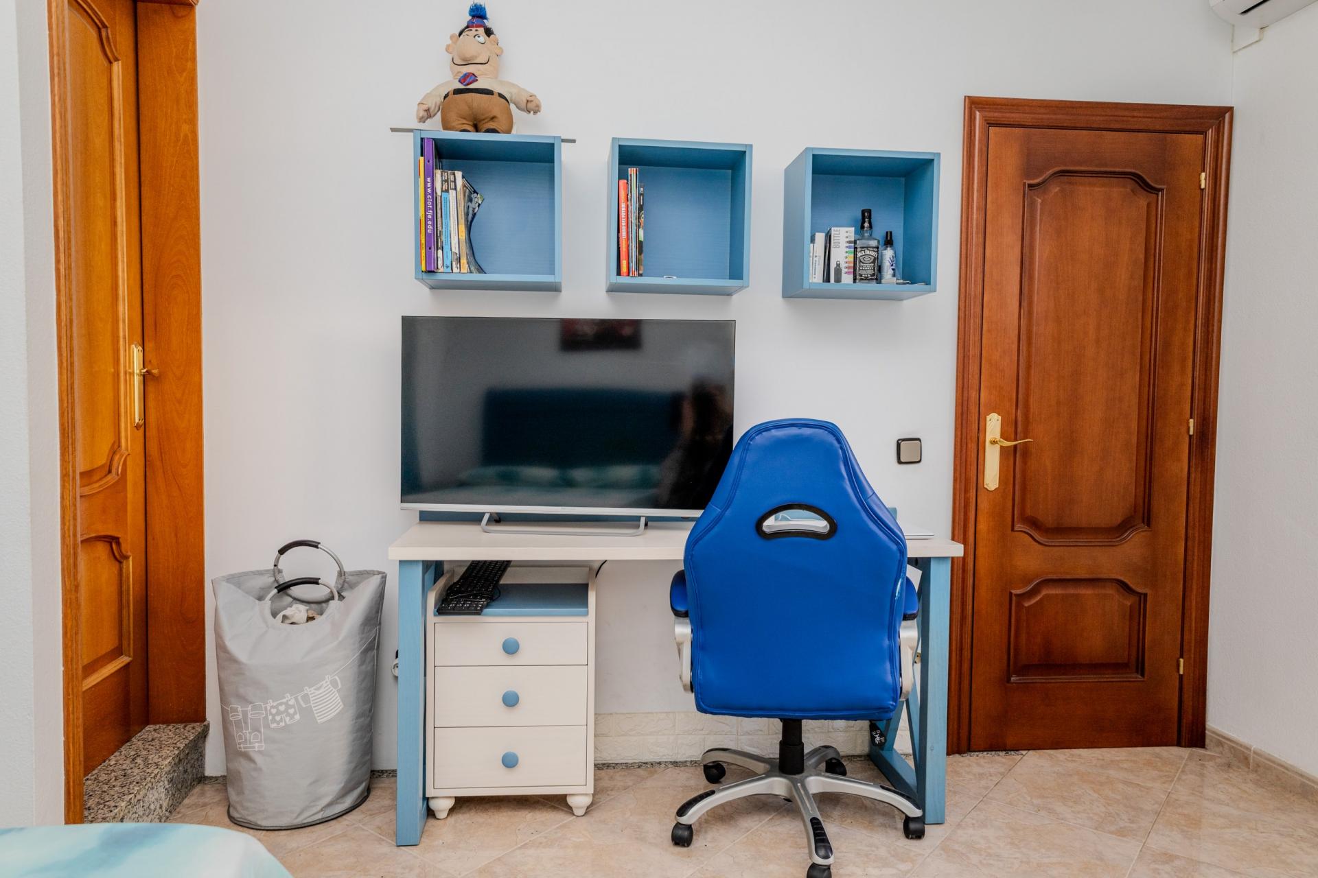 Xalet – Badalona 270.00 m2 photo28