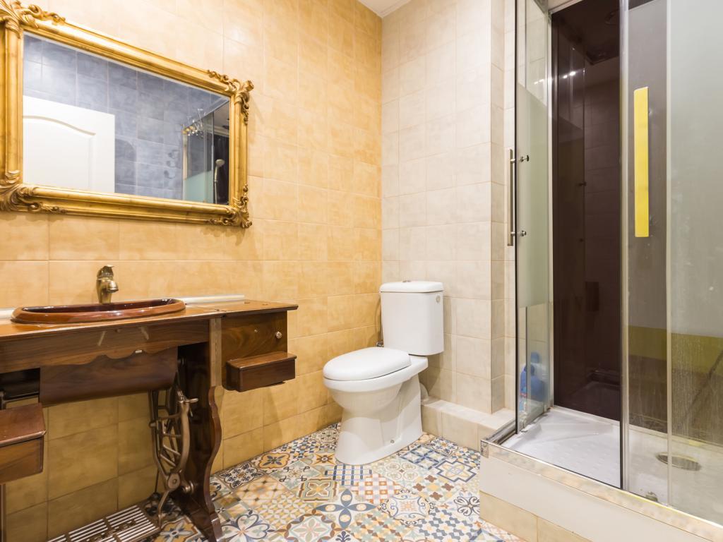 Piso – Barcelona 160.00 m2 photo11