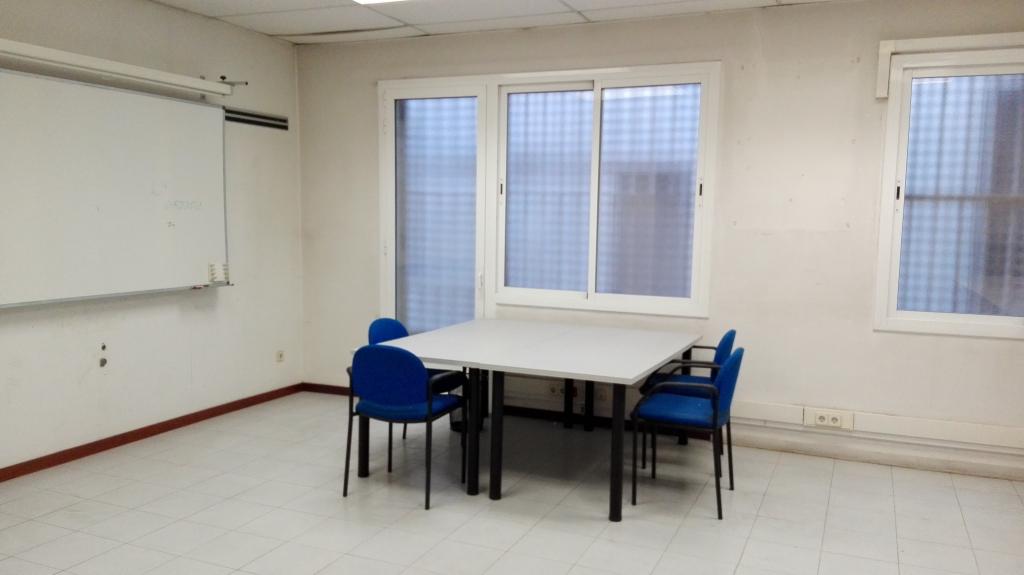 Local comercial – Hospitalet de Llobregat 800.00 m2 photo7